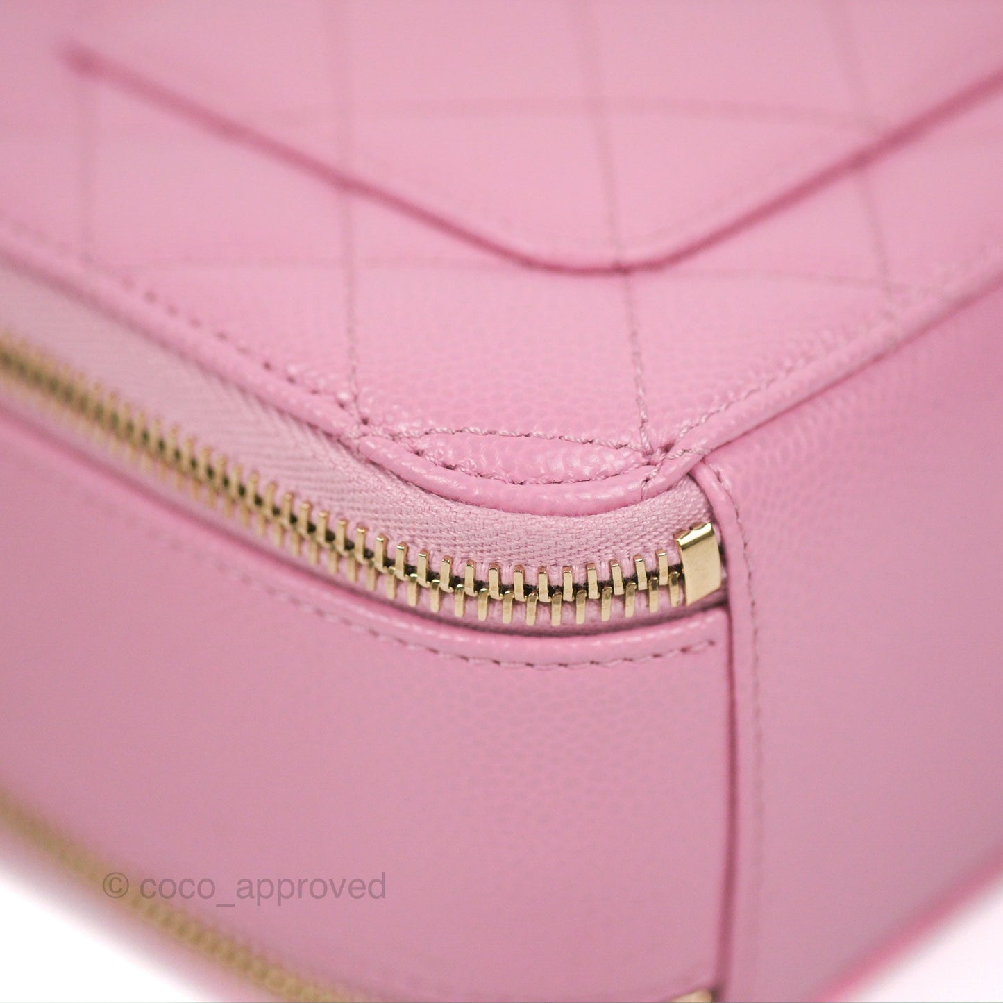 Chanel Caviar Quilted Pick Me Up Small Vanity Case Light Pink