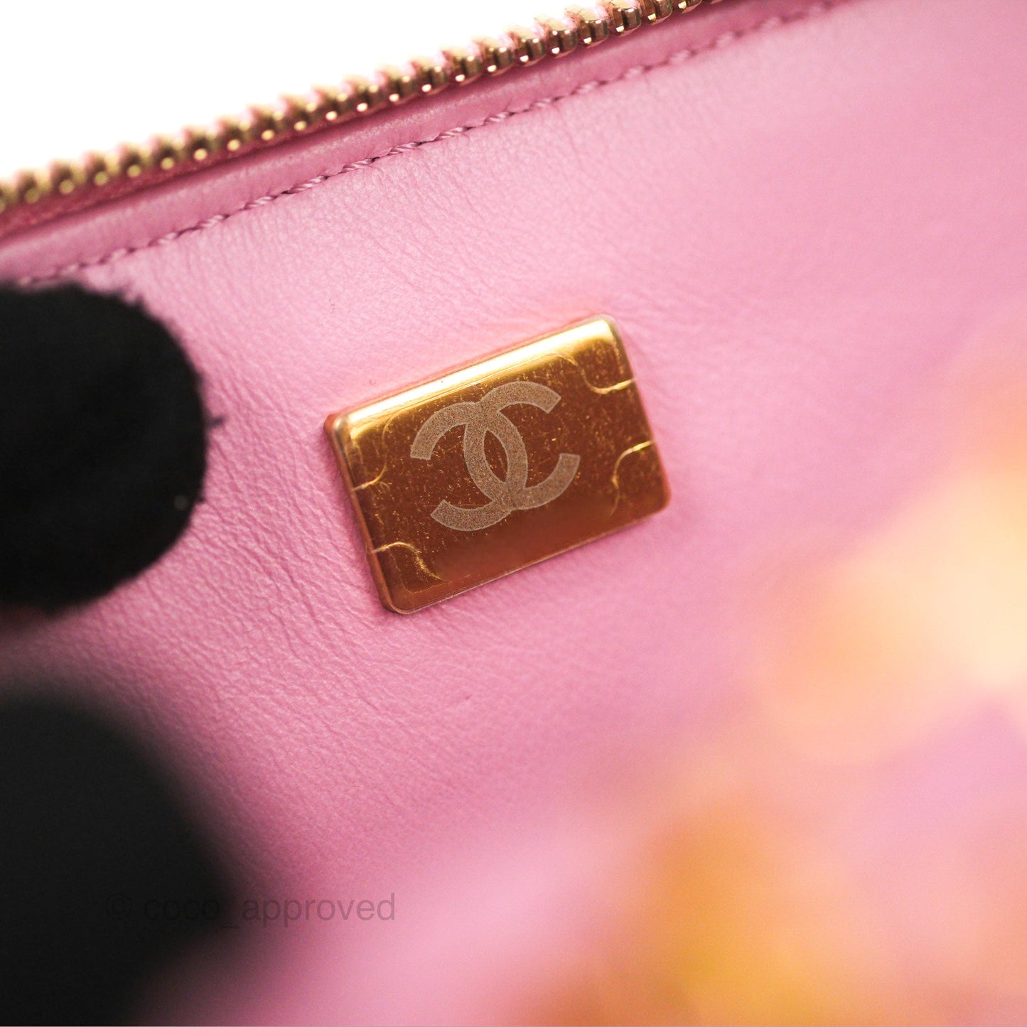 Chanel Caviar Quilted Pick Me Up Small Vanity Case Light Pink