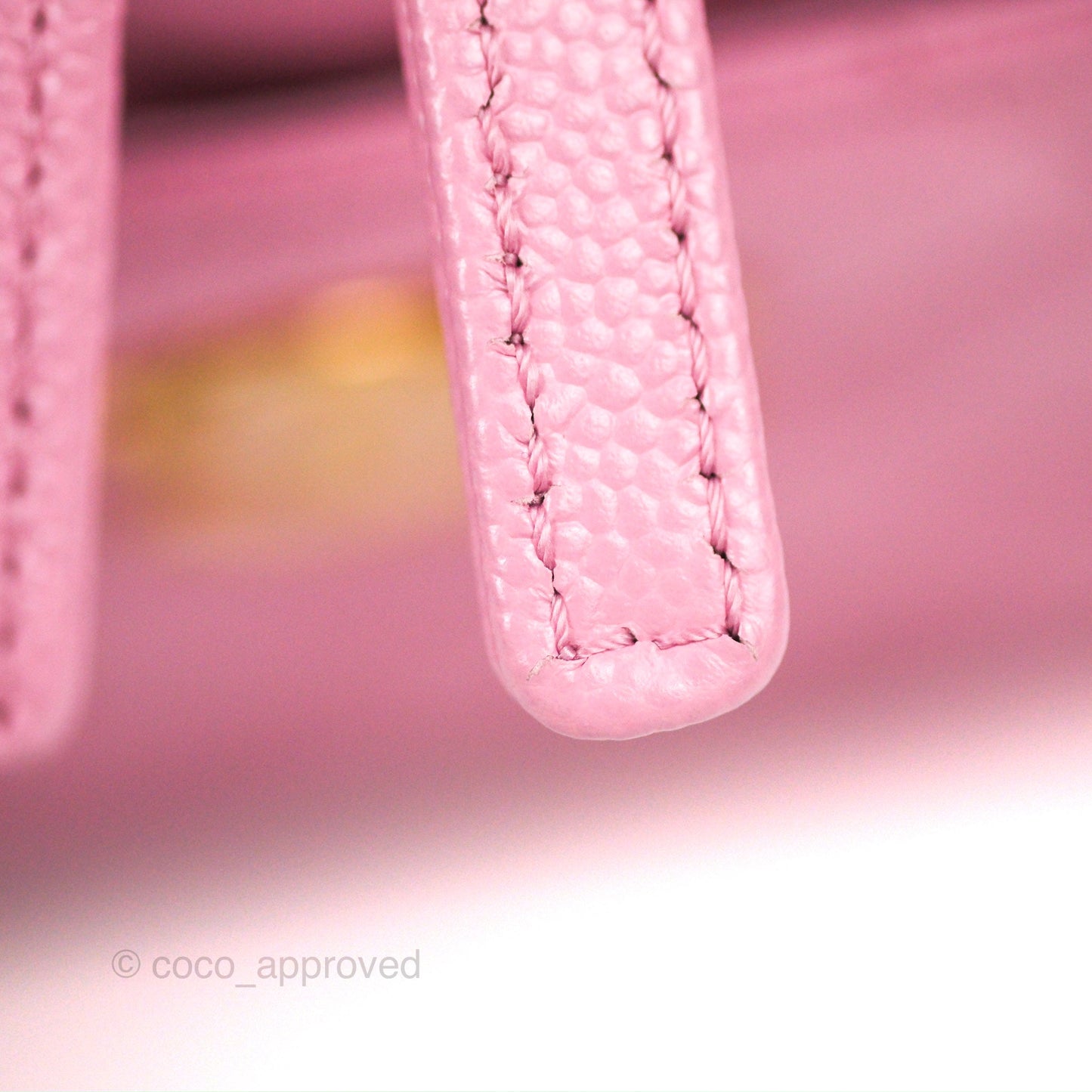 Chanel Caviar Quilted Pick Me Up Small Vanity Case Light Pink