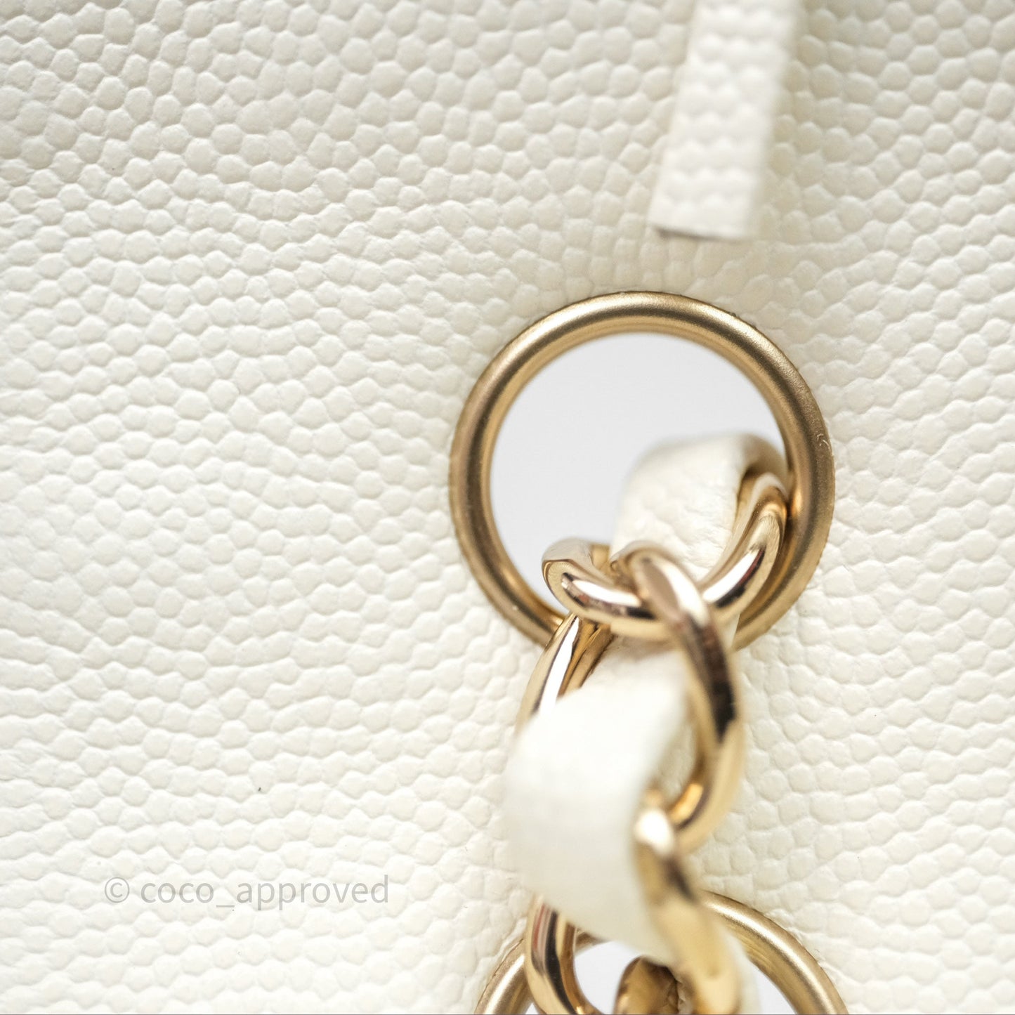 Chanel Classic Quilted Small S/M Flap Ivory White Caviar Gold Hardware