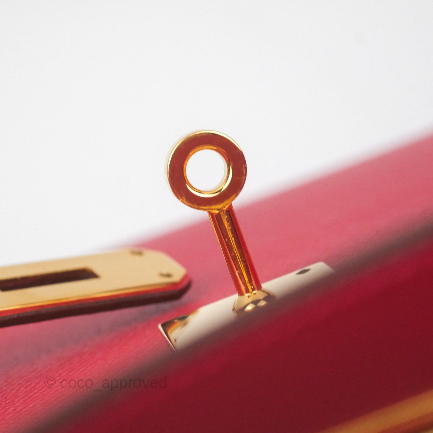 Hermès Kelly 32 Sellier Rouge Casaque Q5 Epsom Gold Hardware