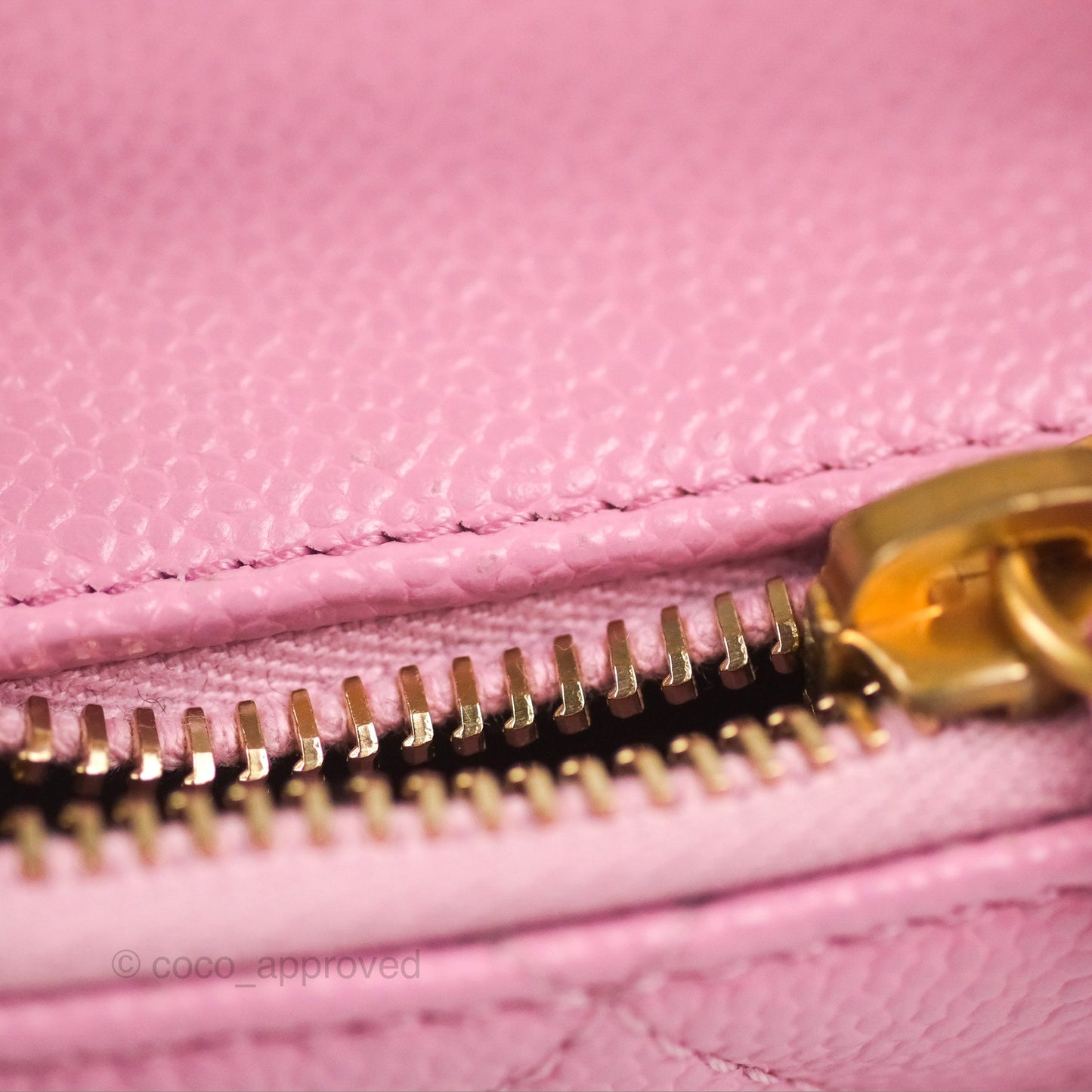 Chanel Caviar Quilted Pick Me Up Small Vanity Case Light Pink