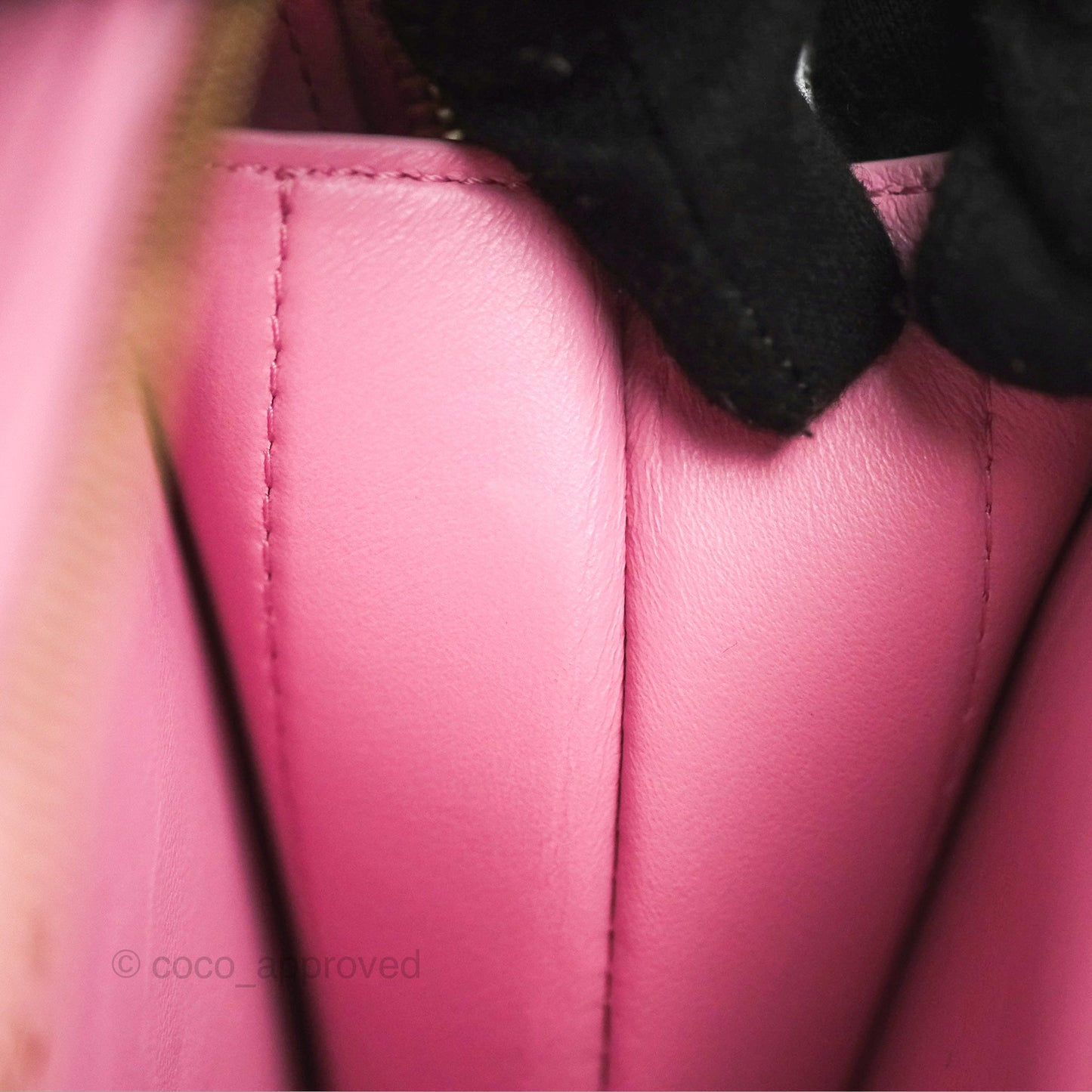 Chanel Caviar Quilted Pick Me Up Small Vanity Case Light Pink