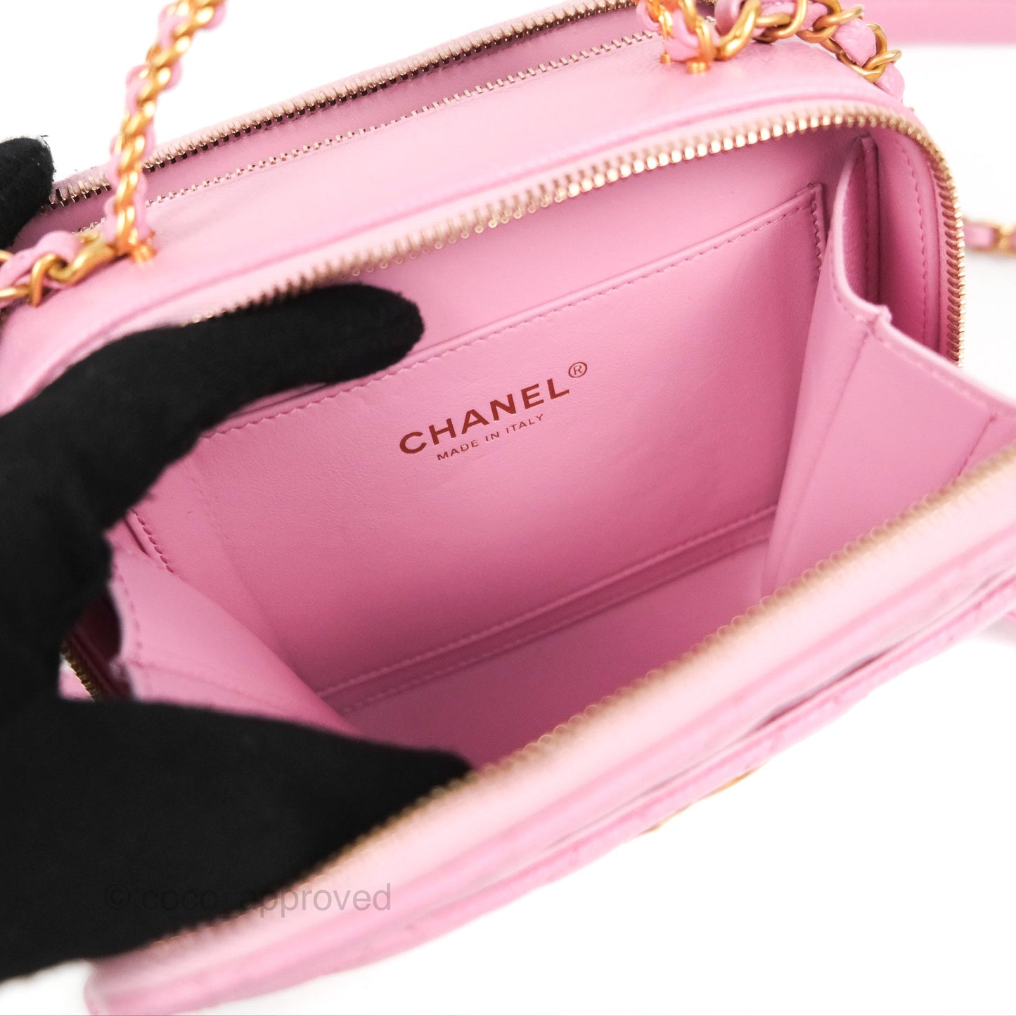 Chanel Caviar Quilted Pick Me Up Small Vanity Case Light Pink