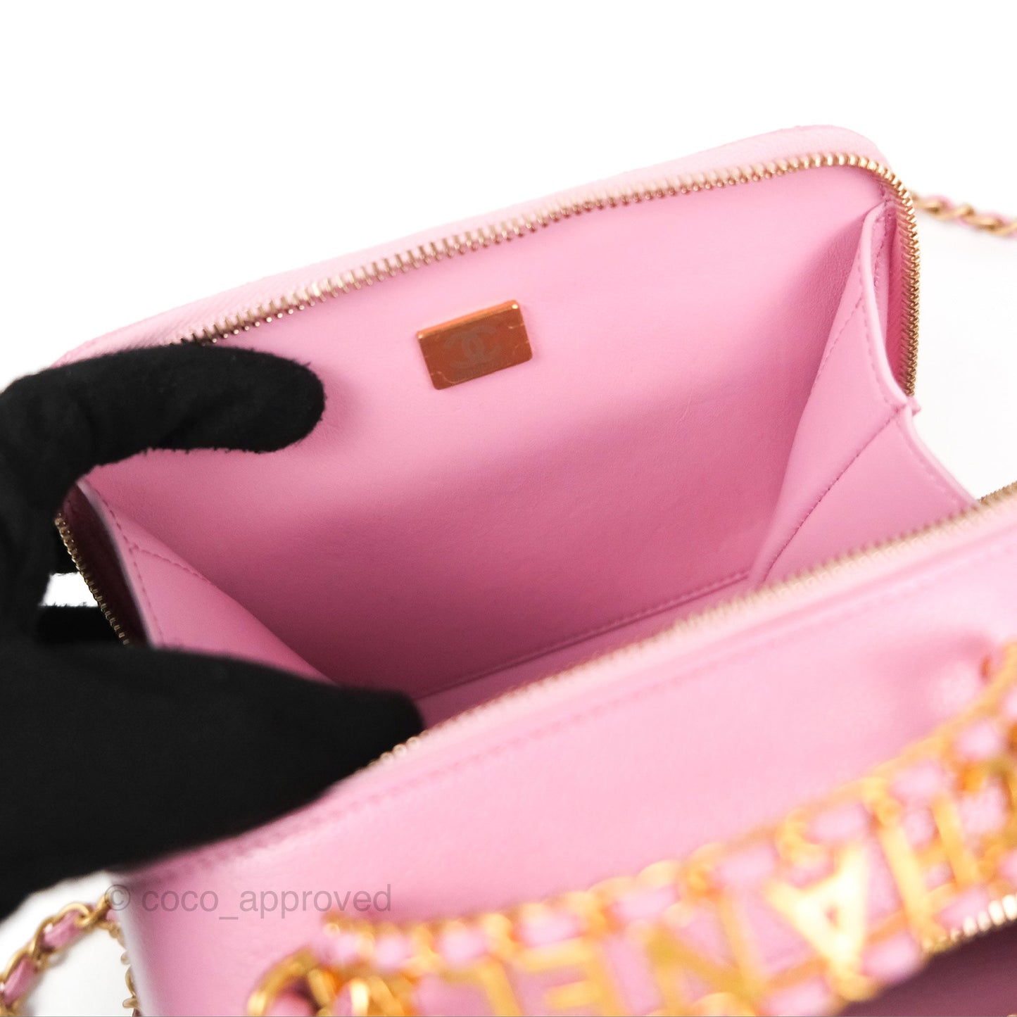 Chanel Caviar Quilted Pick Me Up Small Vanity Case Light Pink