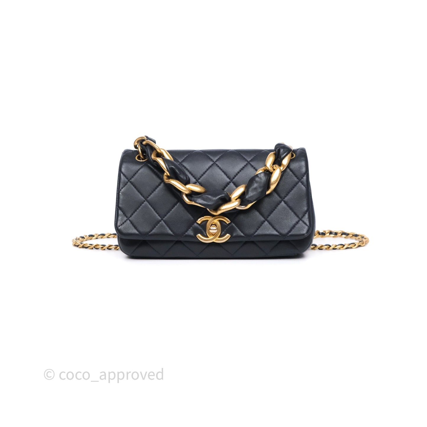 Chanel Quilted Entwined Chain Bag Navy Lambskin Aged Gold Hardware 21P