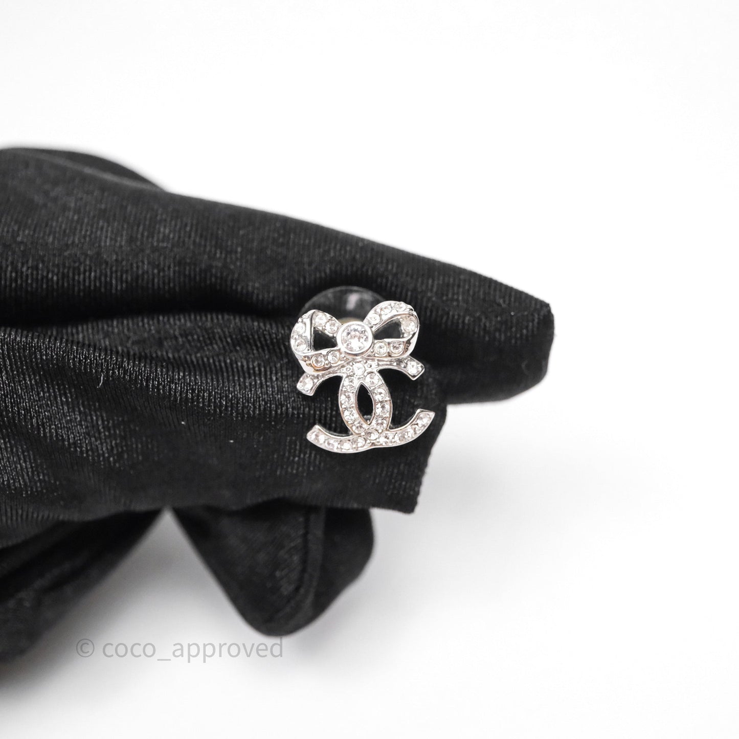 Chanel Crystals Ribbon Bow CC Earrings 23C