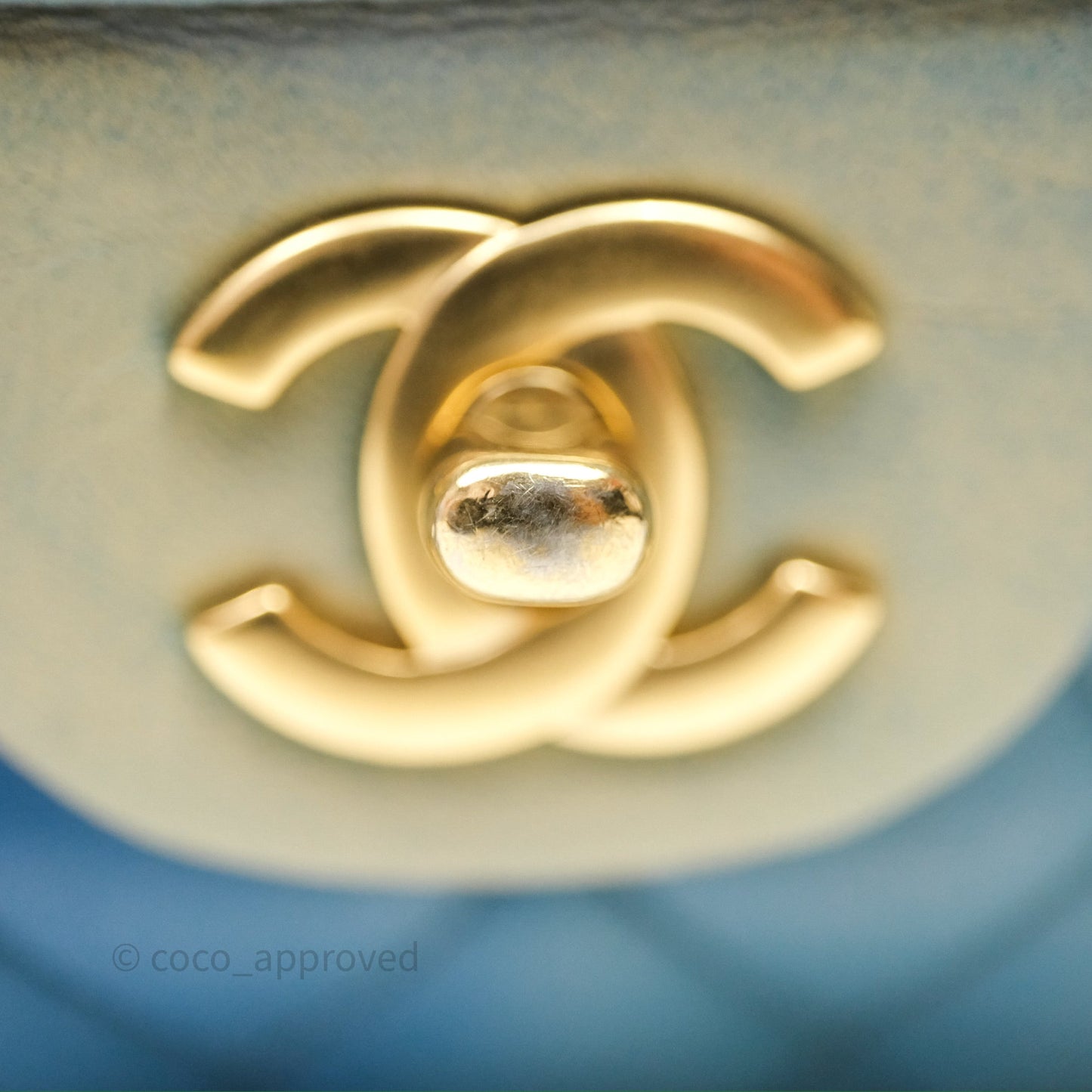 Chanel Classic M/L Medium Flap Quilted Ombre Blue Lambskin Gold Hardware