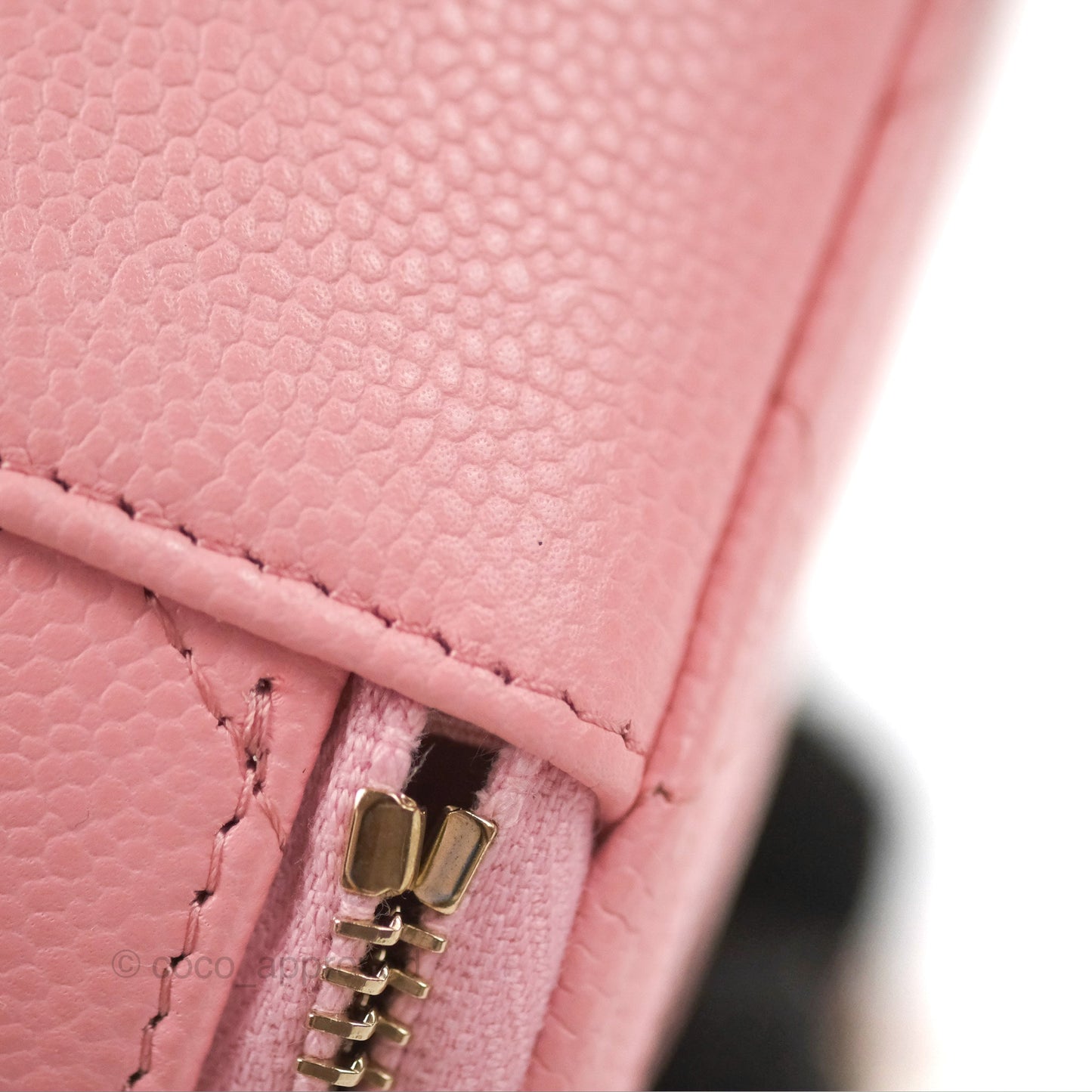 Chanel Mini Round Vanity Bag with Handle Pink Caviar 22C