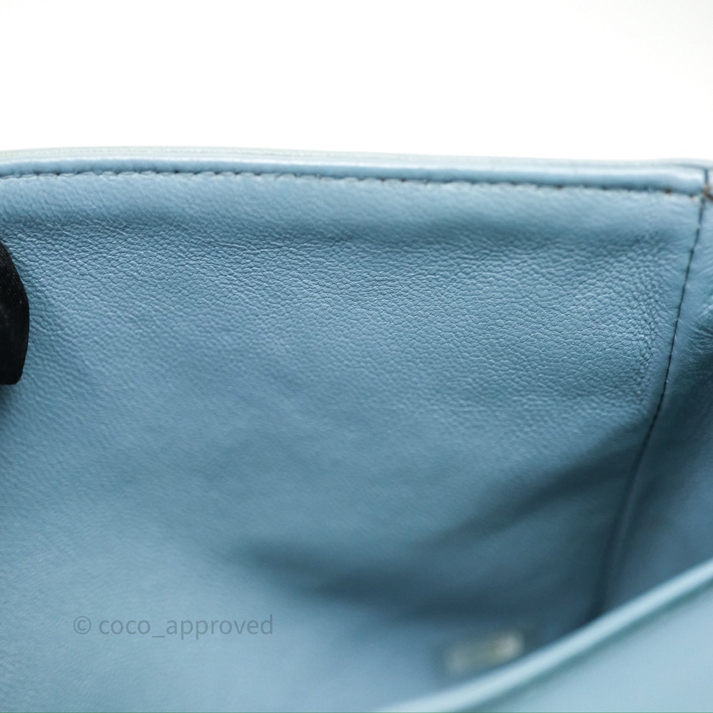 Chanel Classic M/L Medium Flap Quilted Ombre Blue Lambskin Gold Hardware