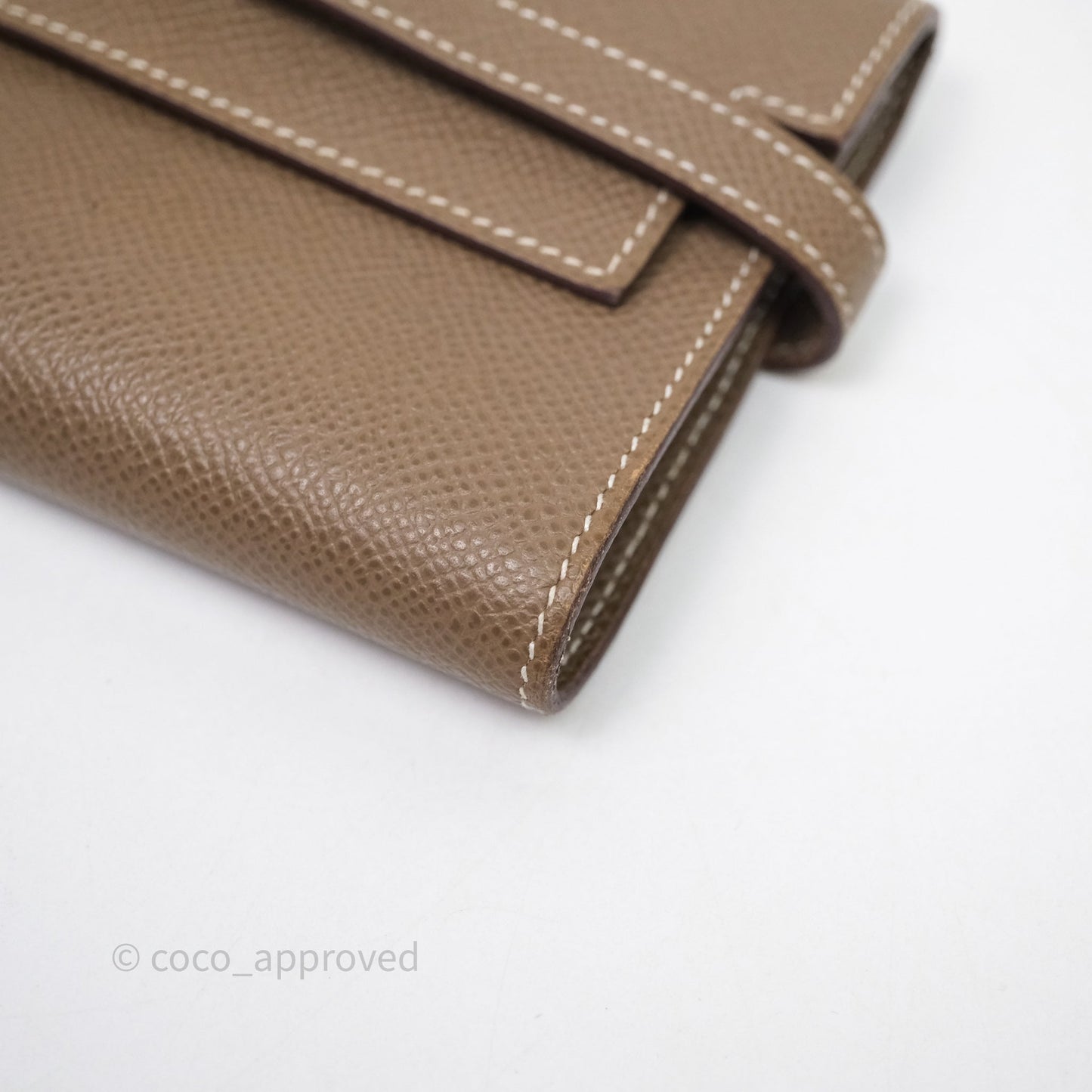 Hermès Kelly To Go 18 Étoupe Epsom Short Wallet Gold Hardware