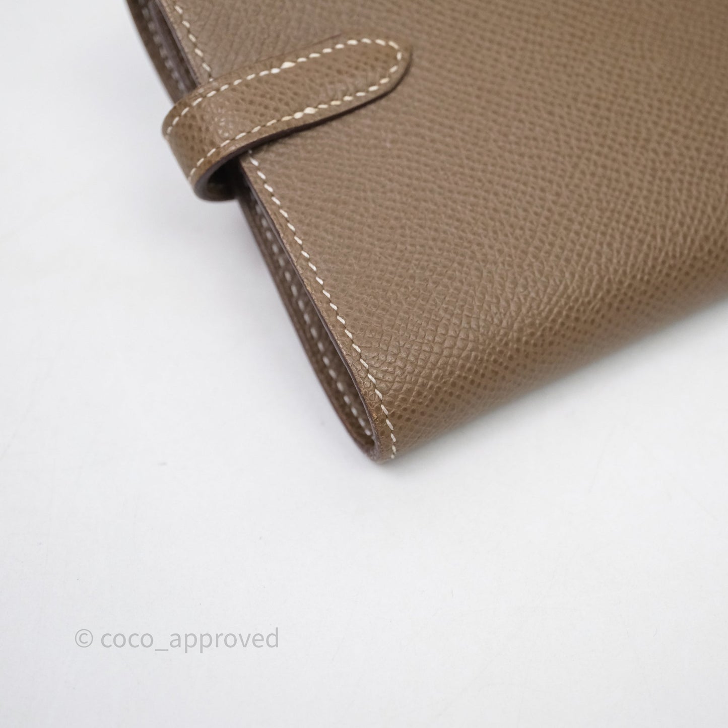 Hermès Kelly To Go 18 Étoupe Epsom Short Wallet Gold Hardware