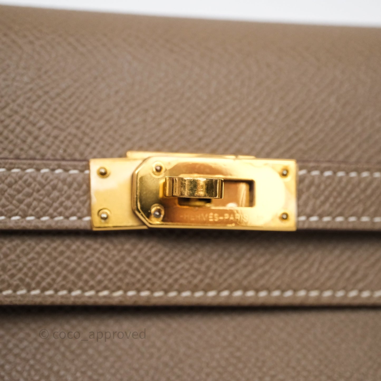 Hermès Kelly To Go 18 Étoupe Epsom Short Wallet Gold Hardware