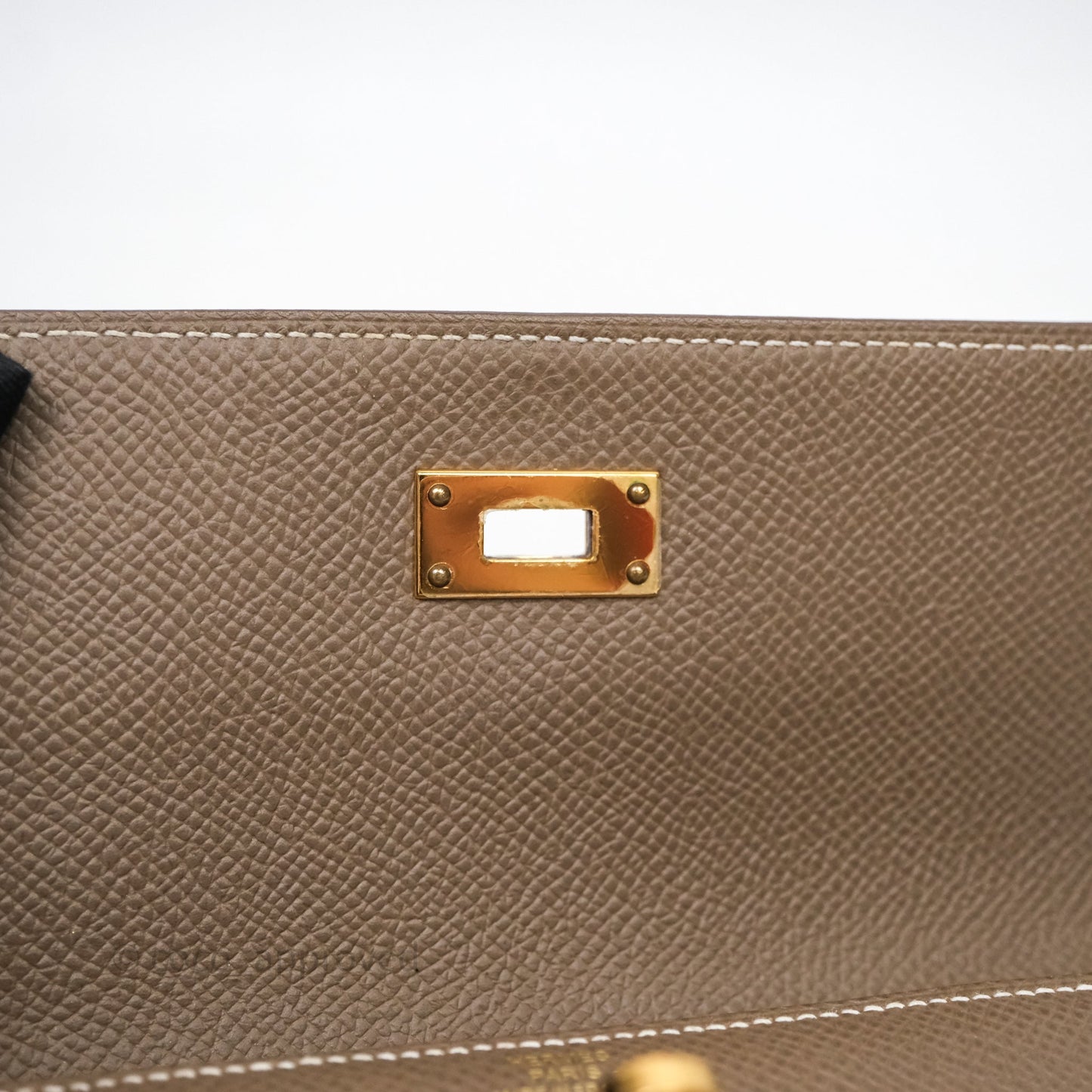 Hermès Kelly To Go 18 Étoupe Epsom Short Wallet Gold Hardware