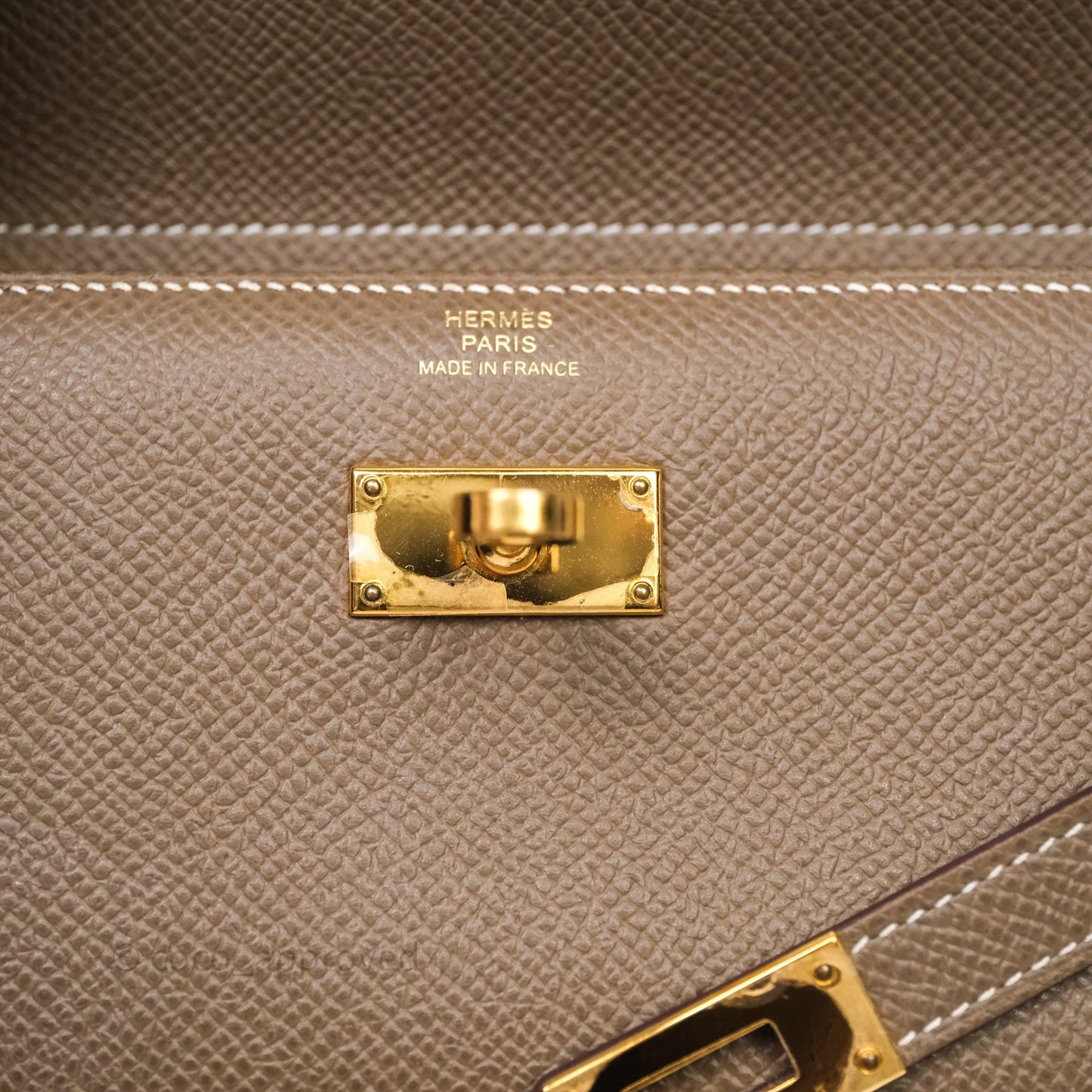 Hermès Kelly To Go 18 Étoupe Epsom Short Wallet Gold Hardware
