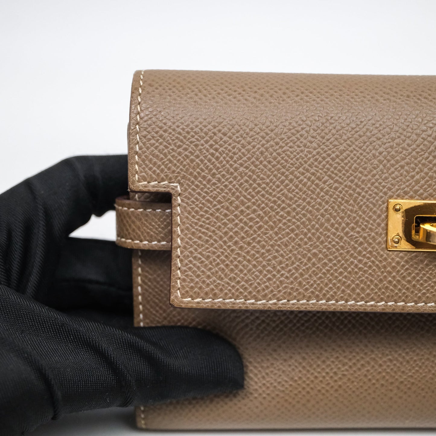 Hermès Kelly To Go 18 Étoupe Epsom Short Wallet Gold Hardware