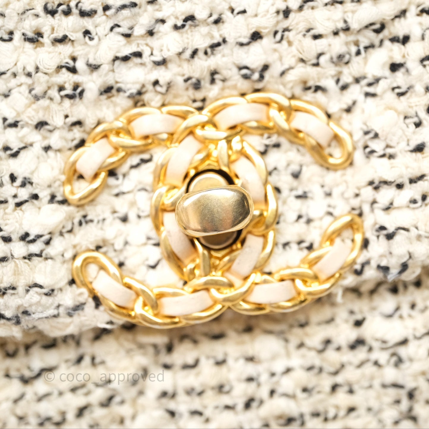 Chanel 19 Small Tweed Oreo Cream Mixed Hardware