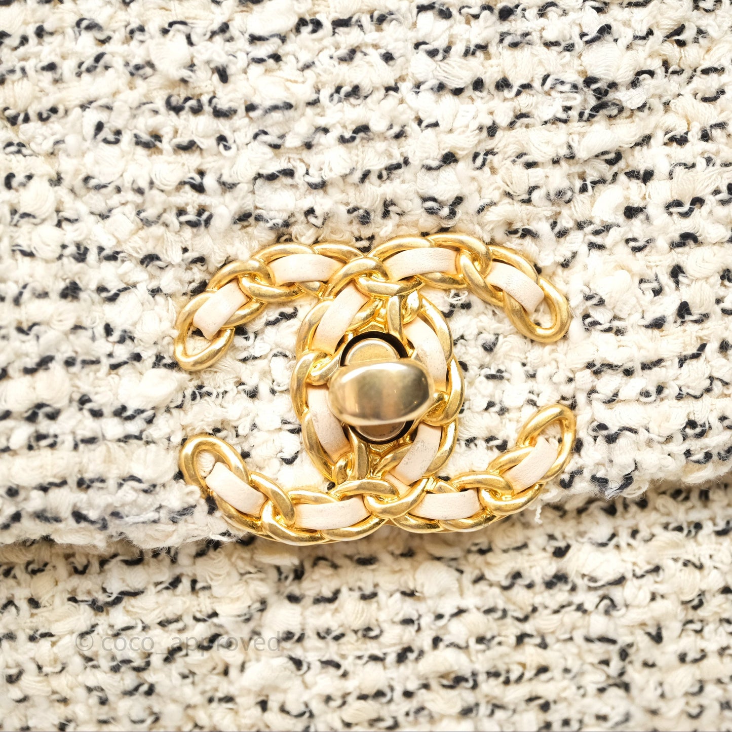 Chanel 19 Small Tweed Oreo Cream Mixed Hardware
