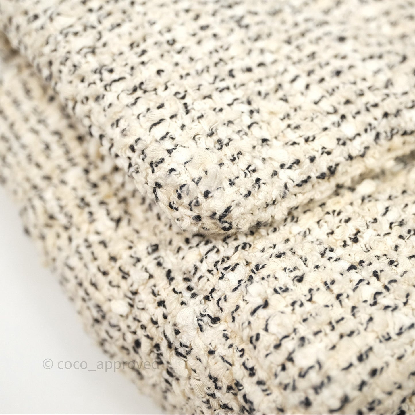 Chanel 19 Small Tweed Oreo Cream Mixed Hardware