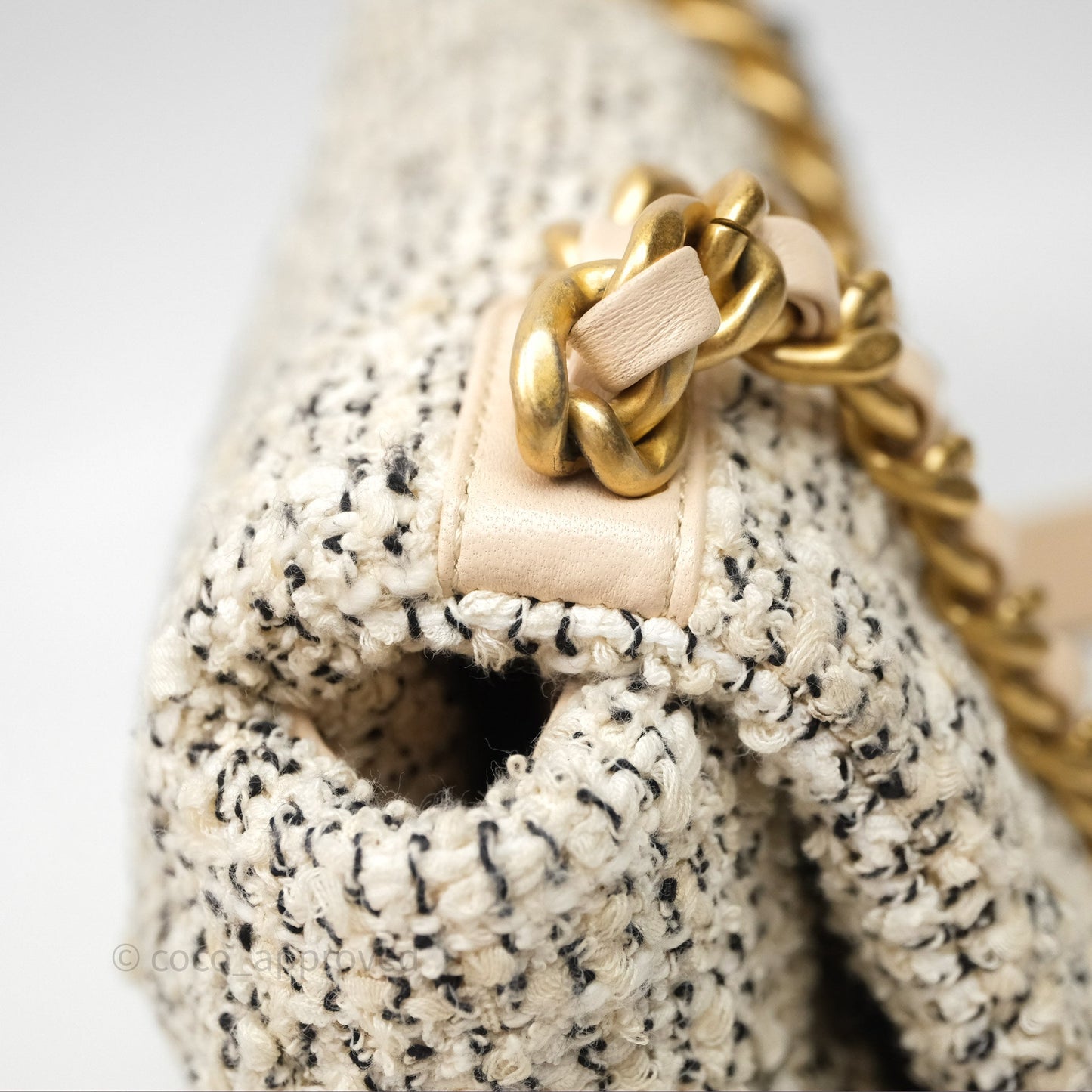 Chanel 19 Small Tweed Oreo Cream Mixed Hardware