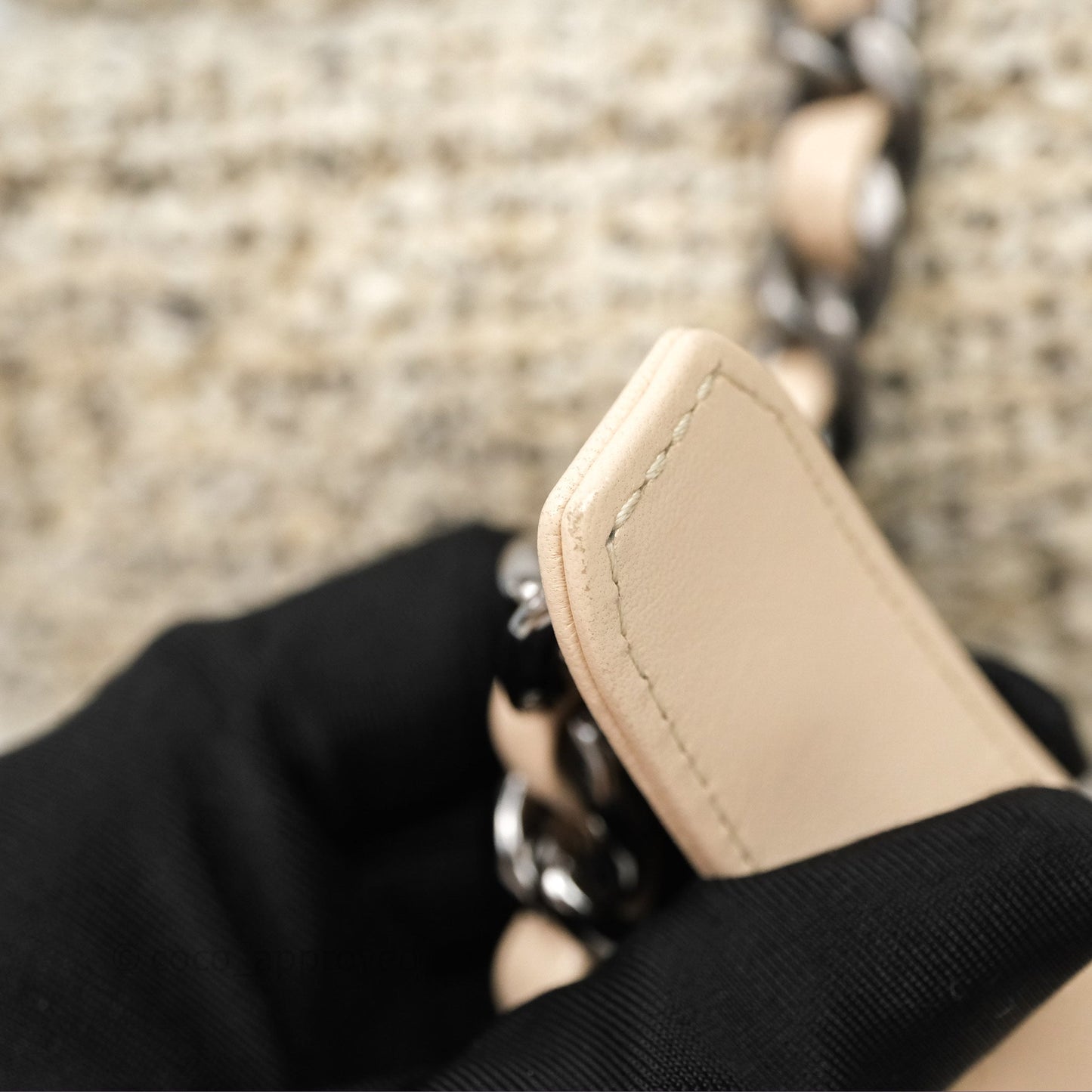 Chanel 19 Small Tweed Oreo Cream Mixed Hardware