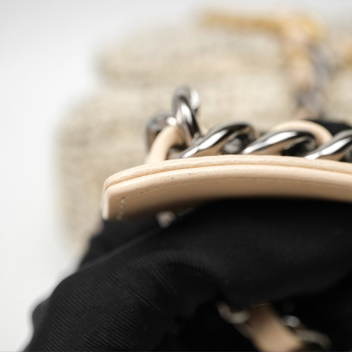 Chanel 19 Small Tweed Oreo Cream Mixed Hardware