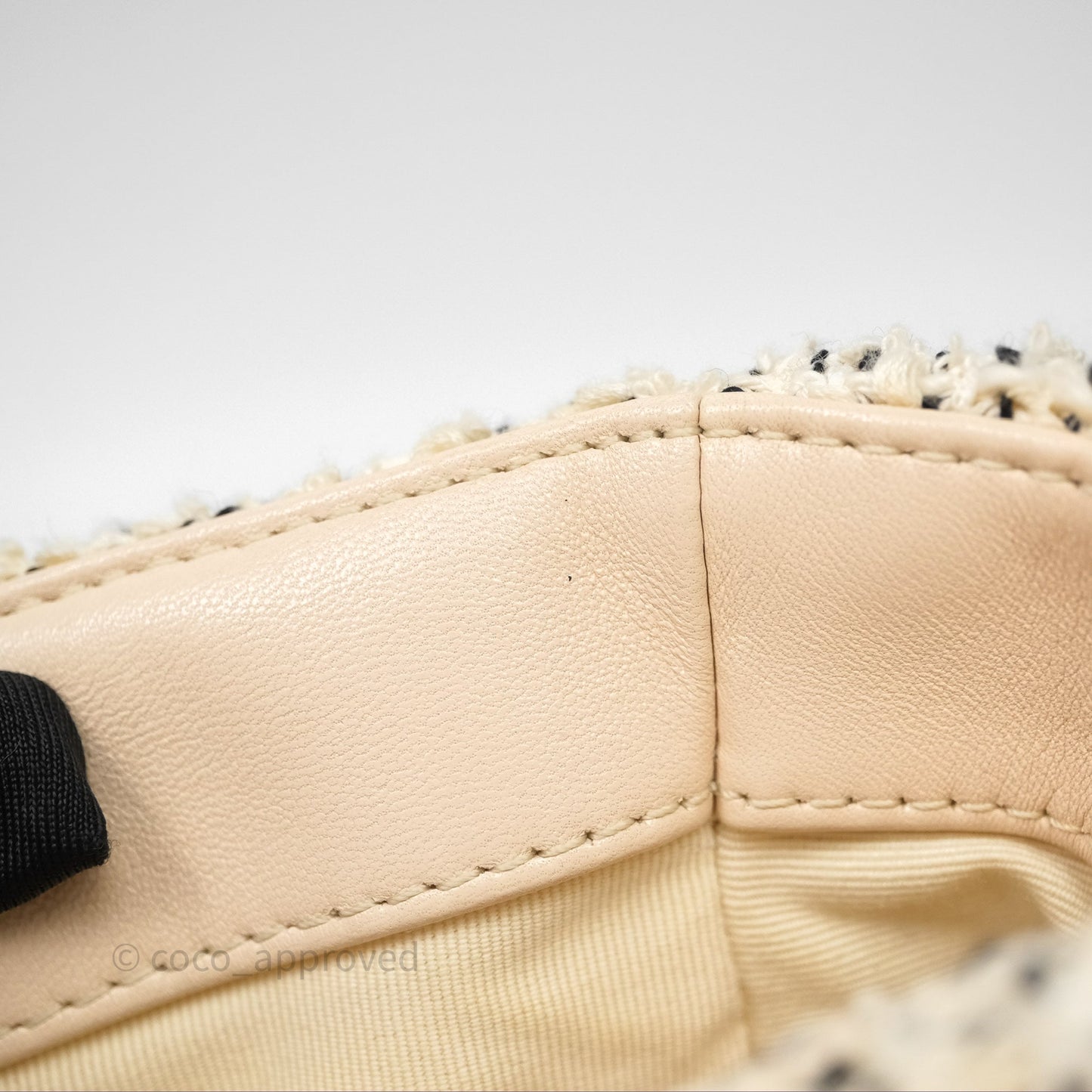 Chanel 19 Small Tweed Oreo Cream Mixed Hardware