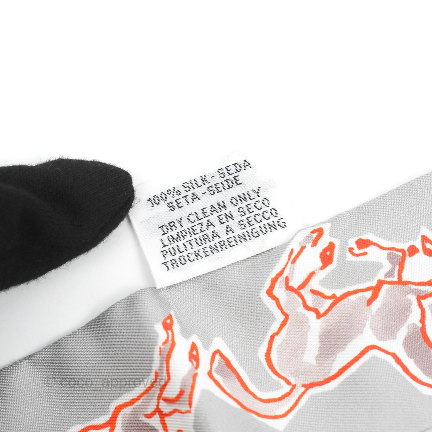 Hermès Silk Chevaux en Liberte Twilly