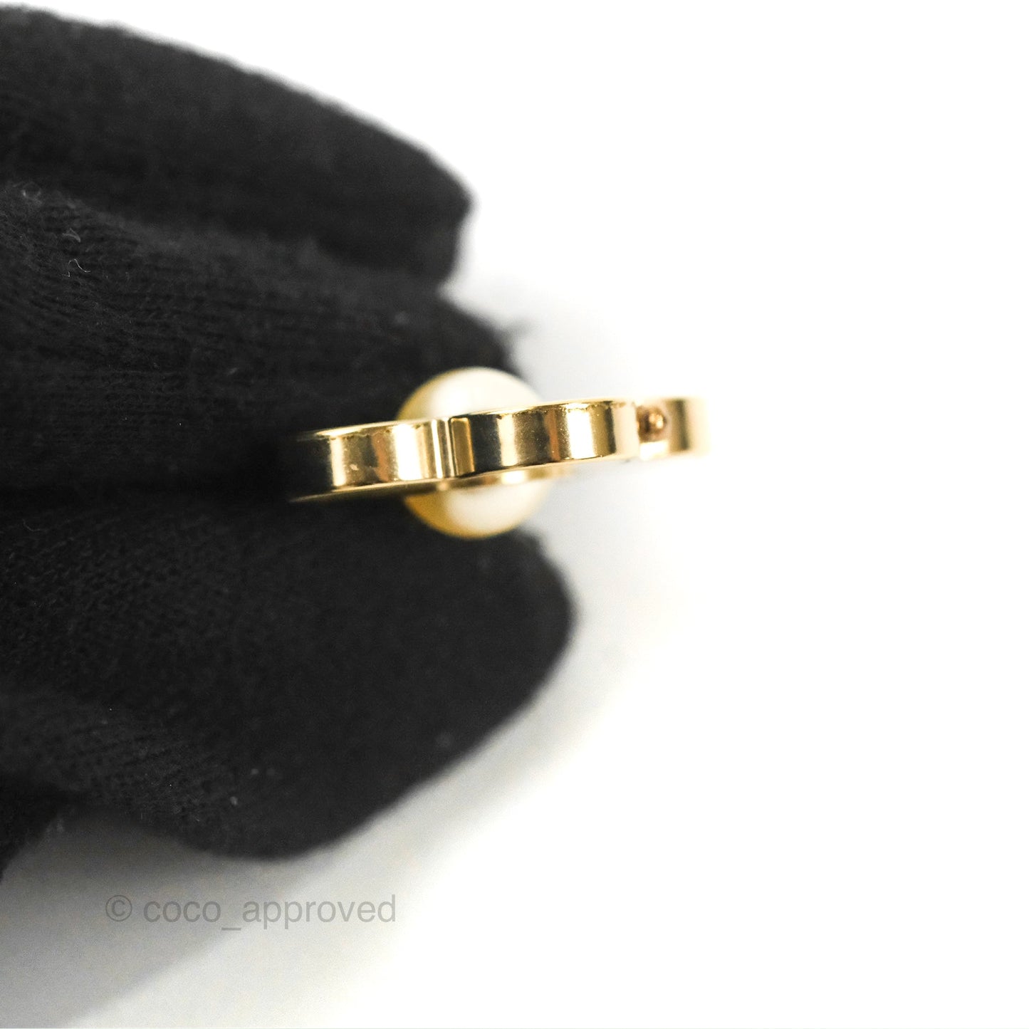 Chanel CC Flower Drop Earrings Gold Tone 18P