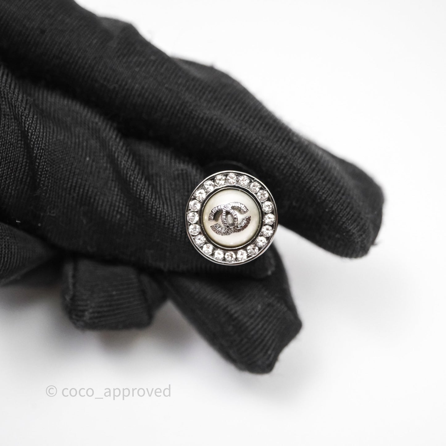 Chanel CC Crystal Round Earrings Silver Tone 21A