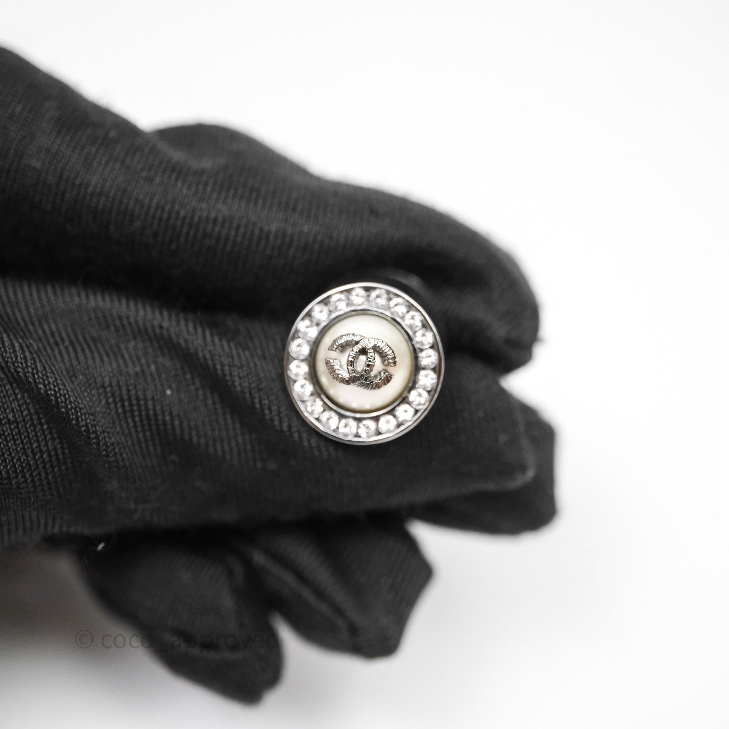 Chanel CC Crystal Round Earrings Silver Tone 21A