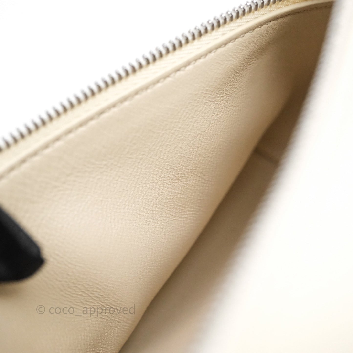 Loro Piana Extra Pocket L19 Ivory White Grained Calfskin
