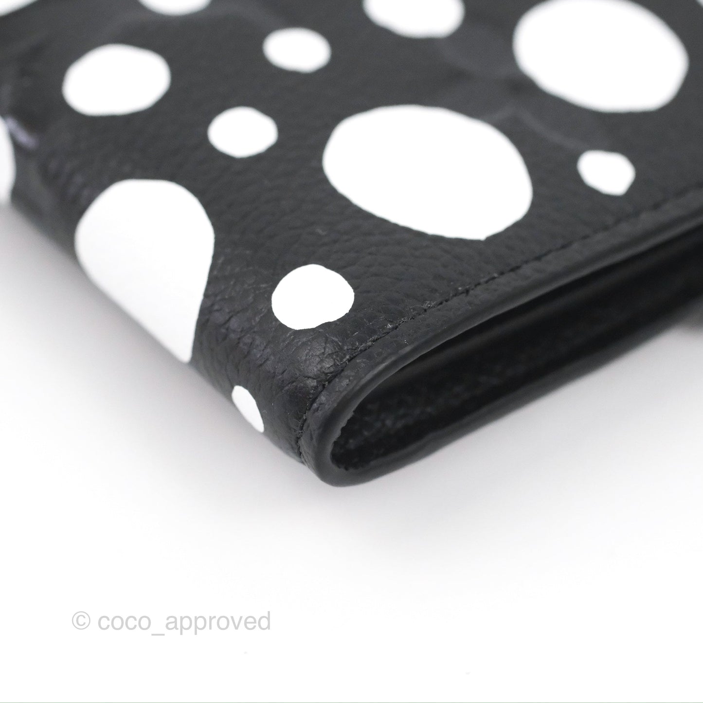 Louis Vuitton x Yayoi Kusama Victorine Wallet White/Black Monogram Empreinte