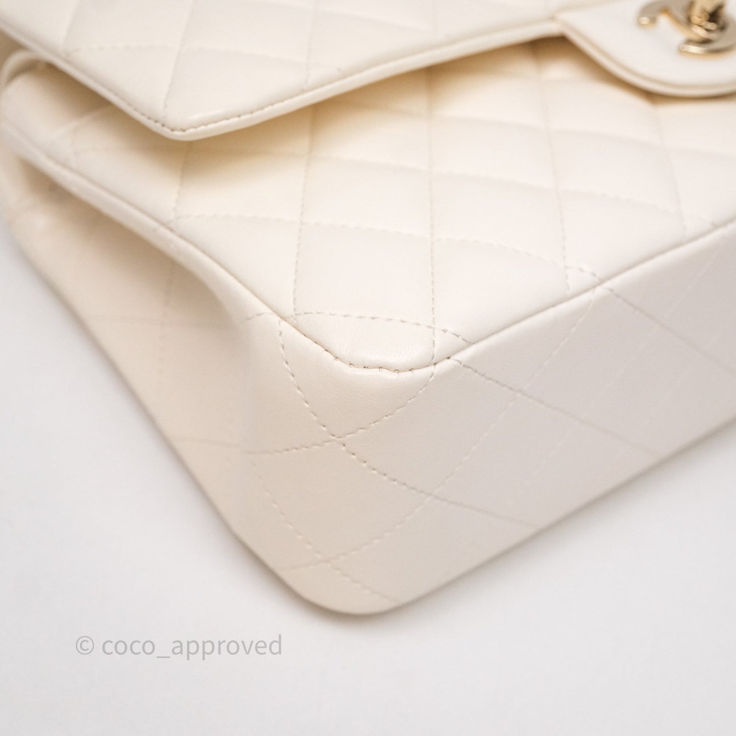 Chanel Classic M/L Medium Flap Quilted Ivory White Lambskin Gold Hardware
