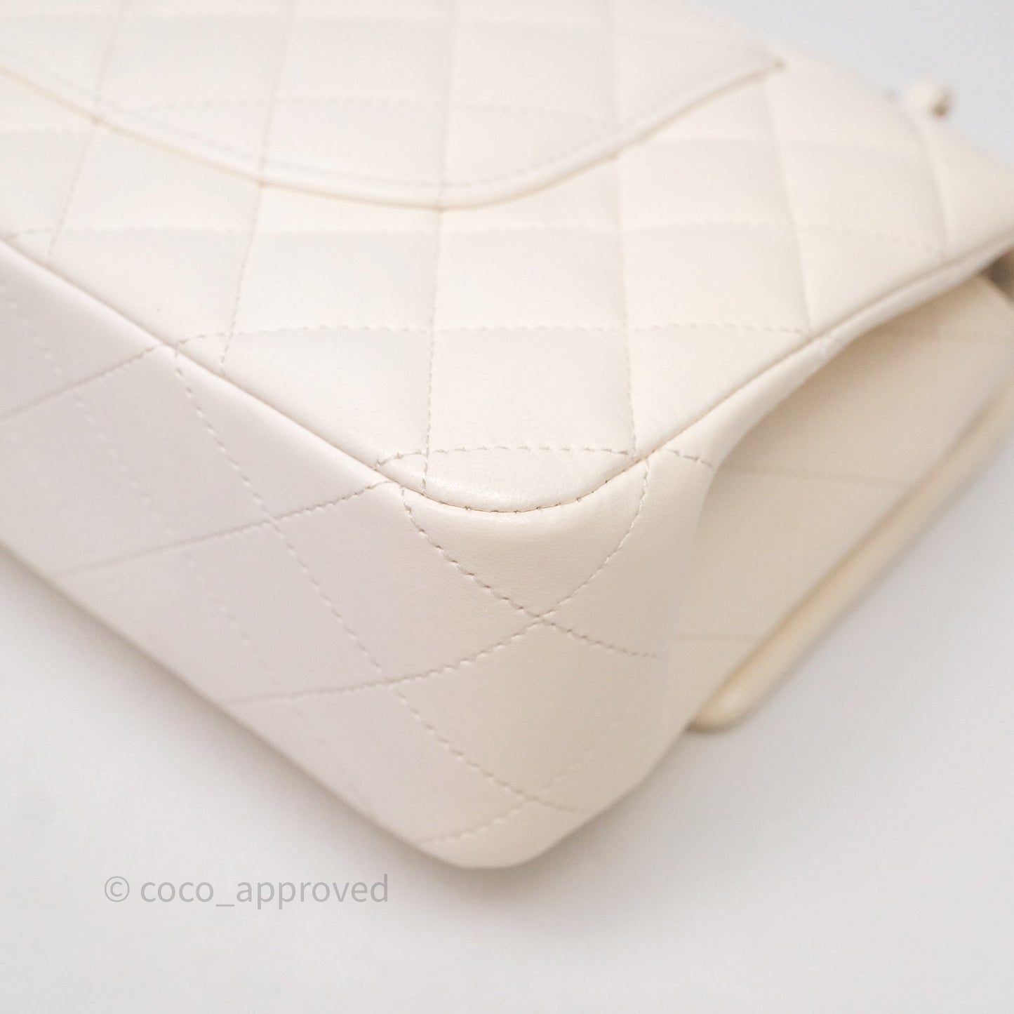 Chanel Classic M/L Medium Flap Quilted Ivory White Lambskin Gold Hardware