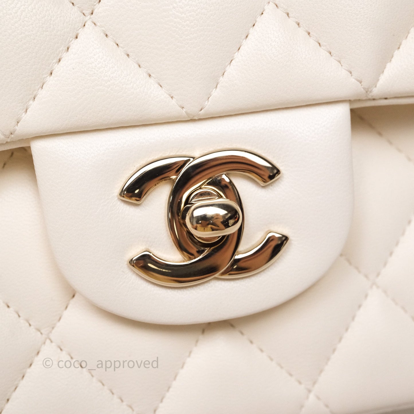 Chanel Classic M/L Medium Flap Quilted Ivory White Lambskin Gold Hardware