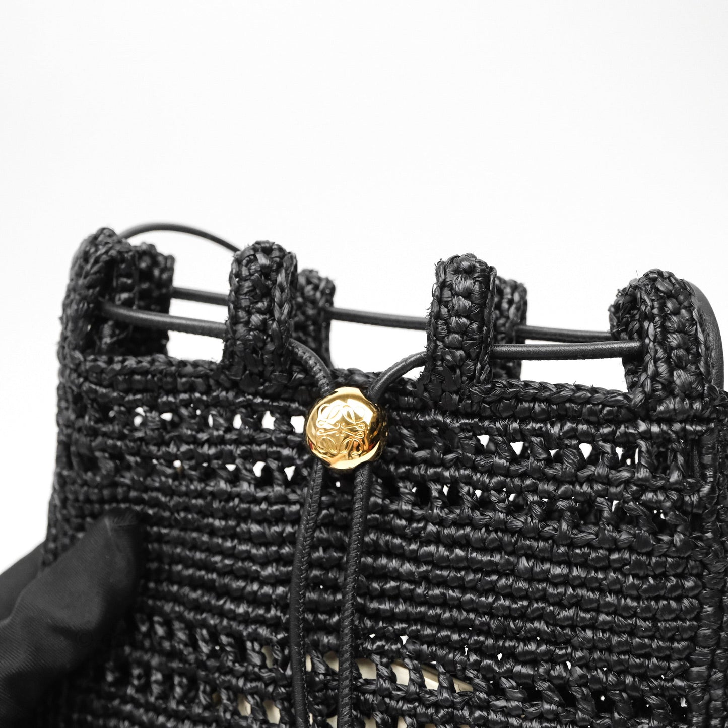 Loewe Drawstring Pocket In Raffia Black