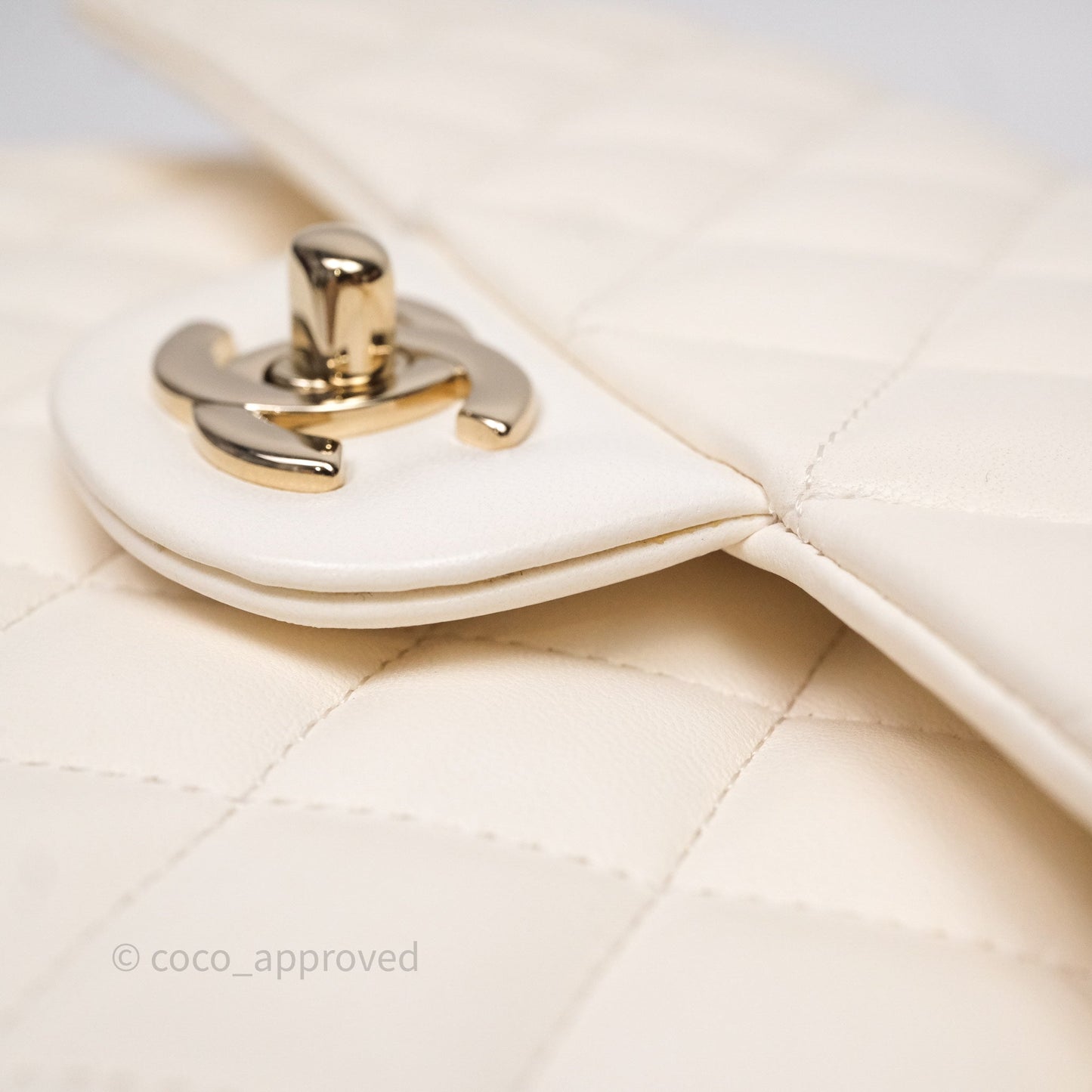 Chanel Classic M/L Medium Flap Quilted Ivory White Lambskin Gold Hardware