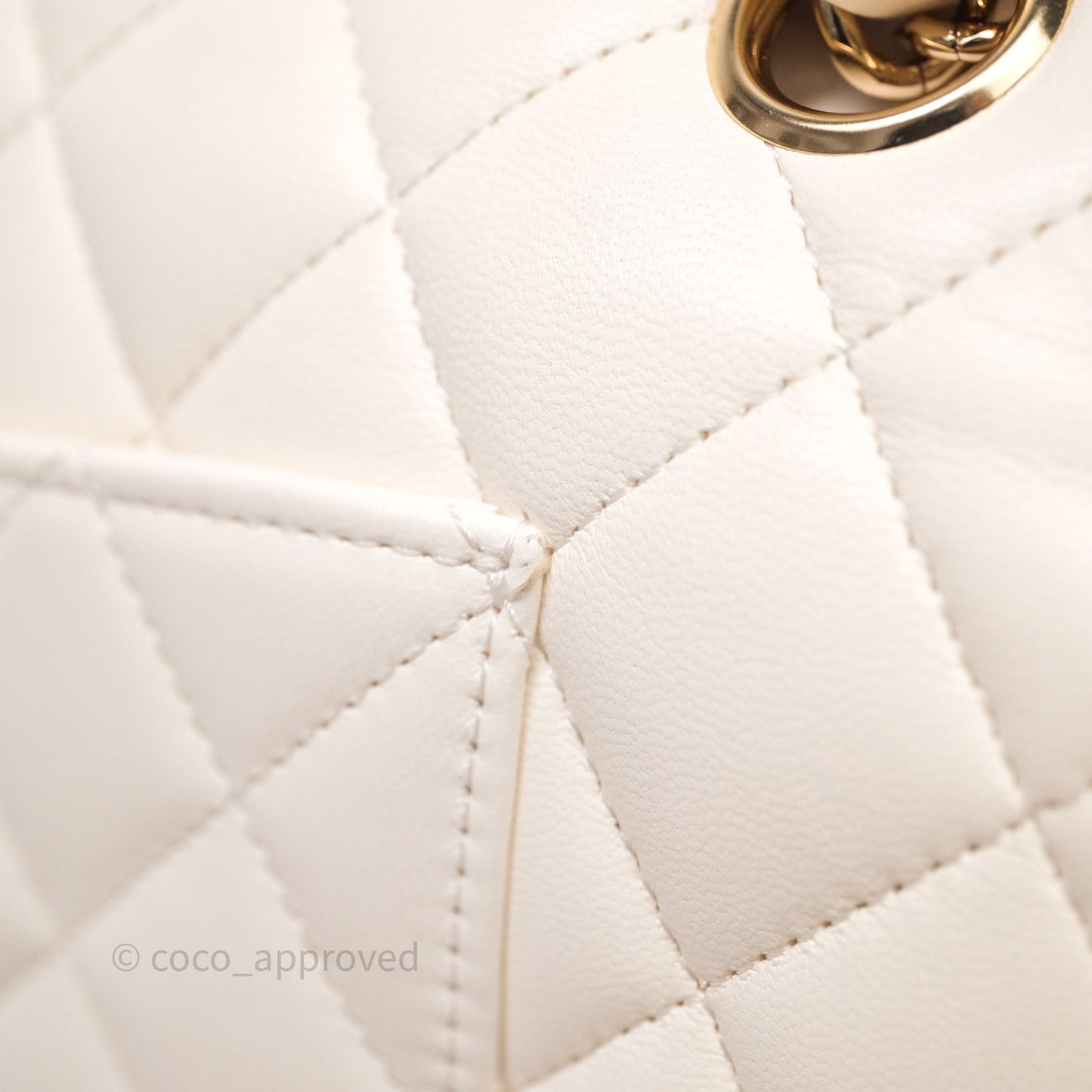Chanel Classic M/L Medium Flap Quilted Ivory White Lambskin Gold Hardware
