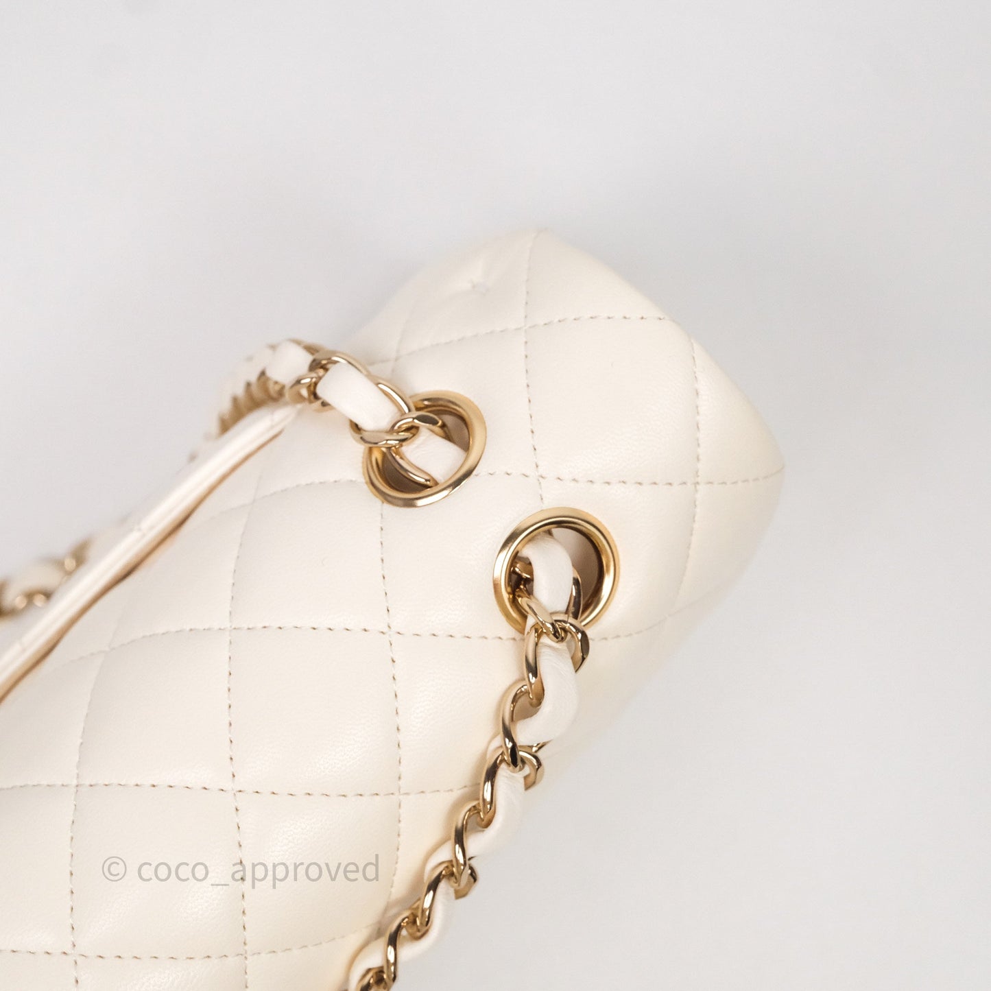 Chanel Classic M/L Medium Flap Quilted Ivory White Lambskin Gold Hardware