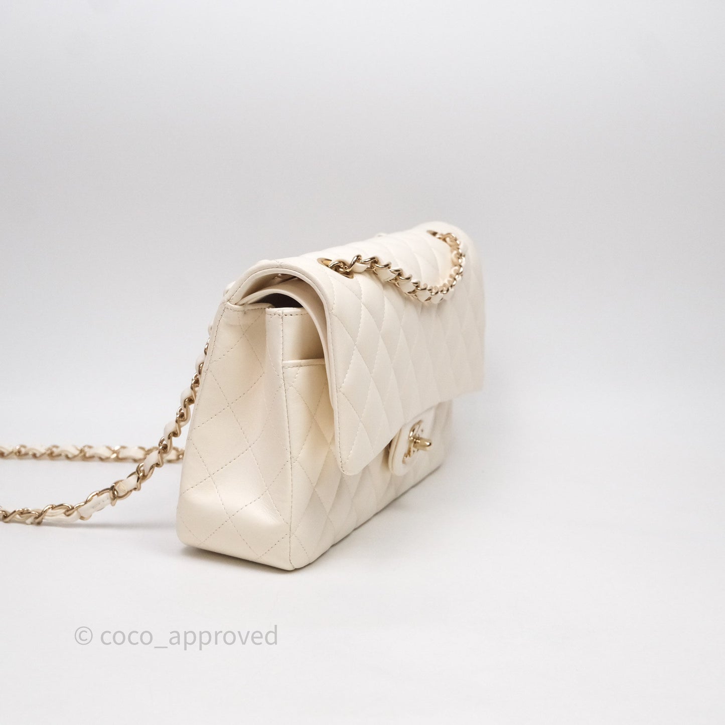 Chanel Classic M/L Medium Flap Quilted Ivory White Lambskin Gold Hardware
