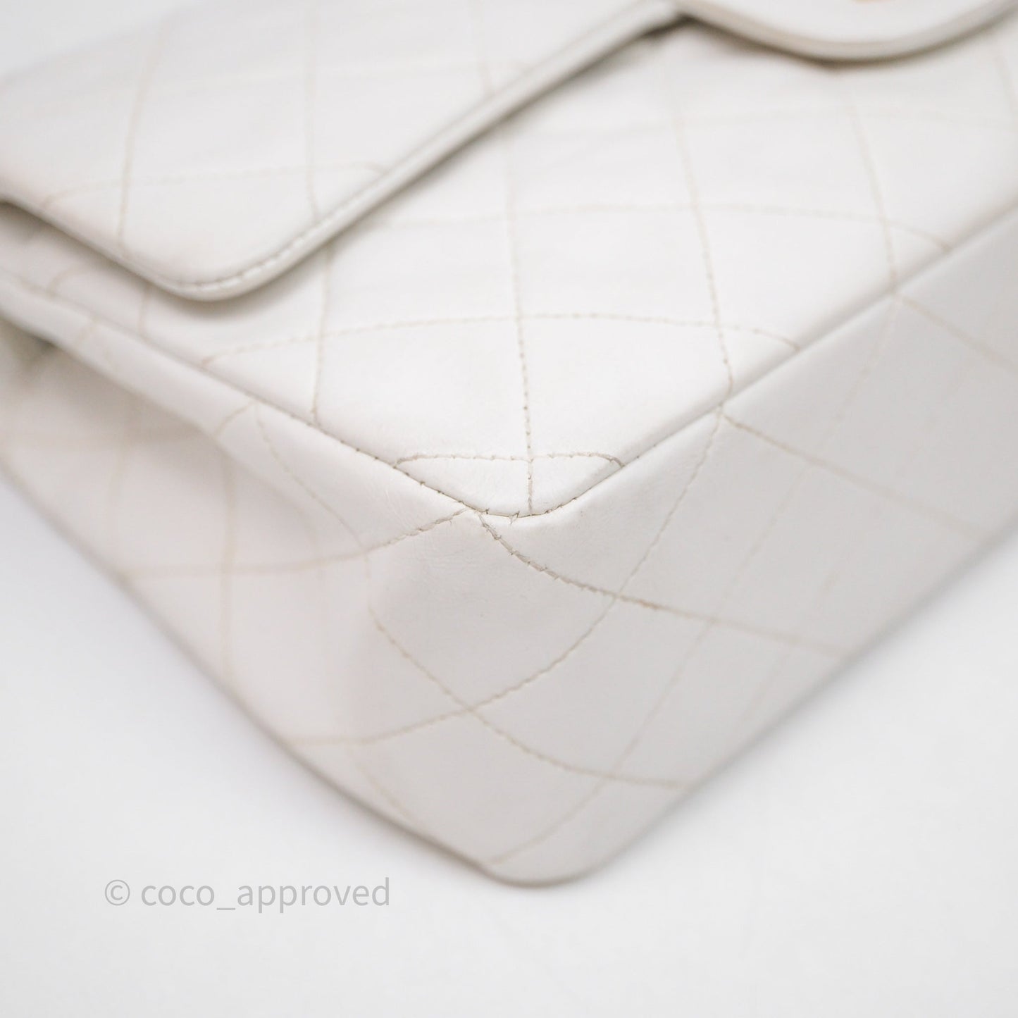 Chanel Classic Vintage Double Flap M/L White Lambskin 24K Gold Hardware