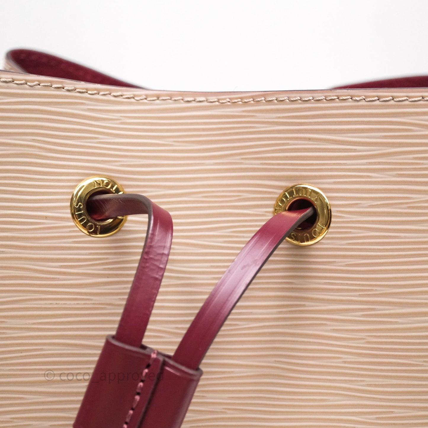 Louis Vuitton Neonoe BB Epi Beige