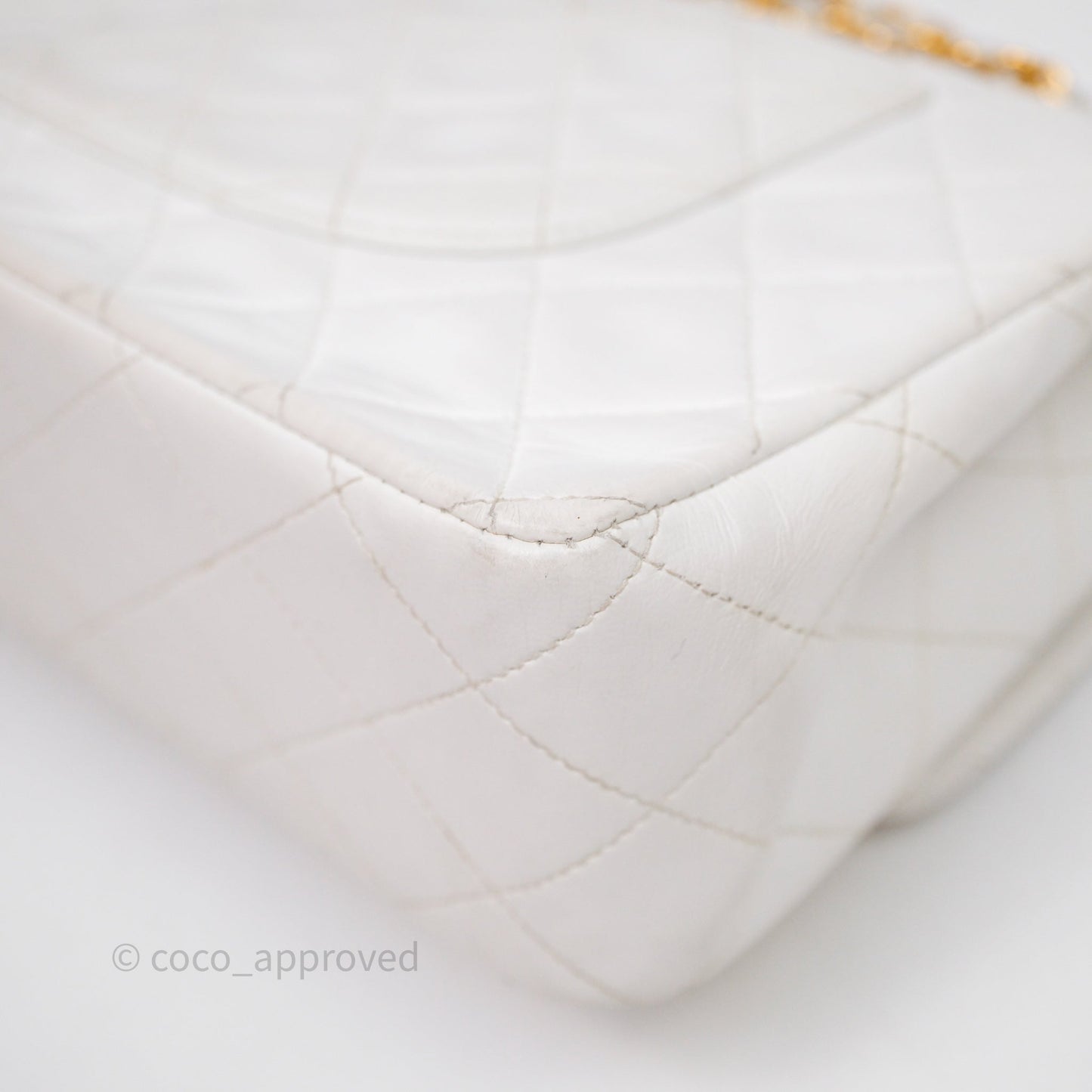 Chanel Classic Vintage Double Flap M/L White Lambskin 24K Gold Hardware