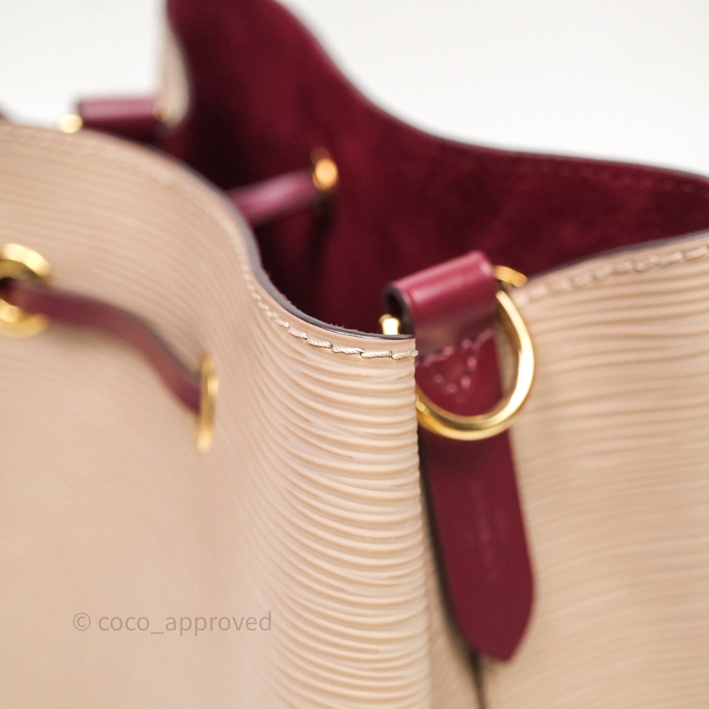 Louis Vuitton Neonoe BB Epi Beige