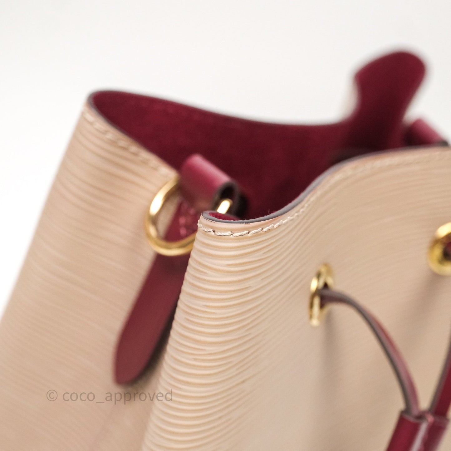 Louis Vuitton Neonoe BB Epi Beige