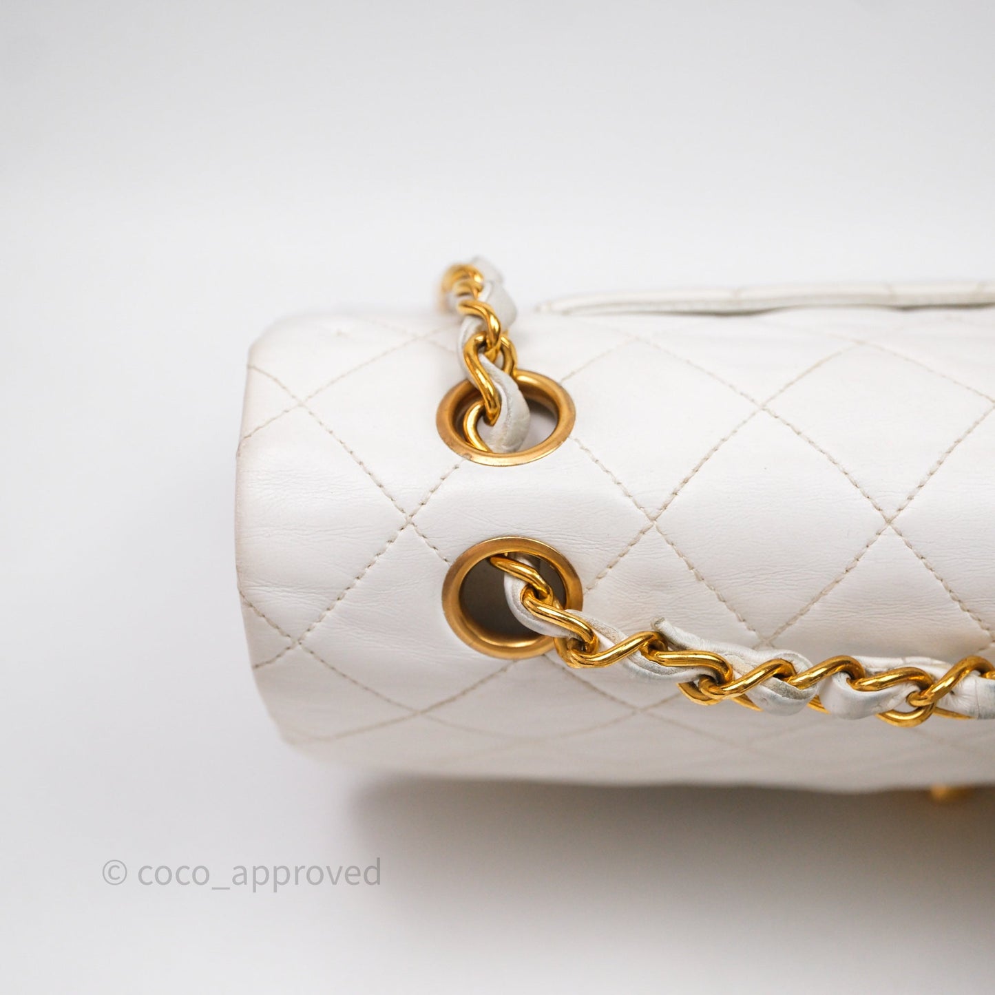 Chanel Classic Vintage Double Flap M/L White Lambskin 24K Gold Hardware