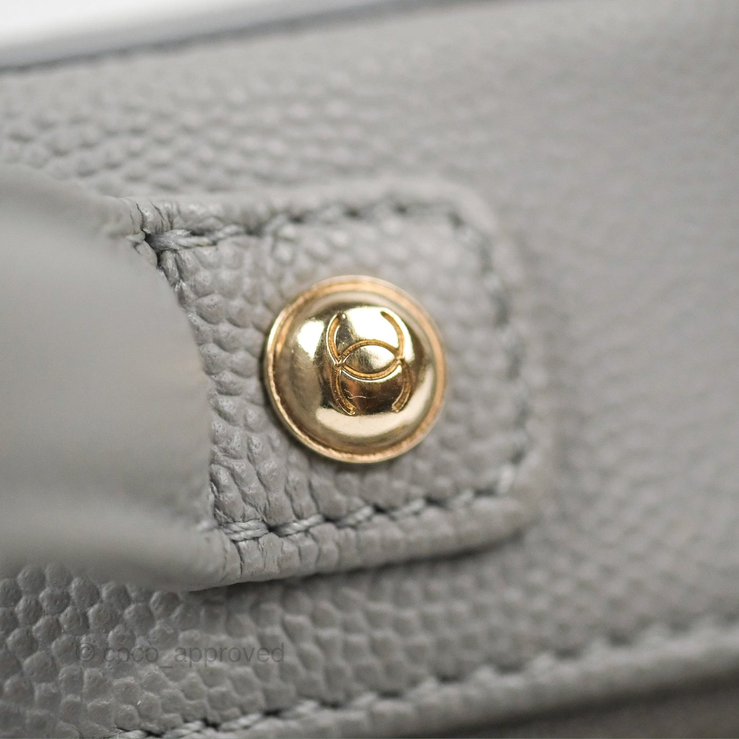 Chanel Quilted Small CC Filigree Vanity Case Grey Caviar Gold Hardware