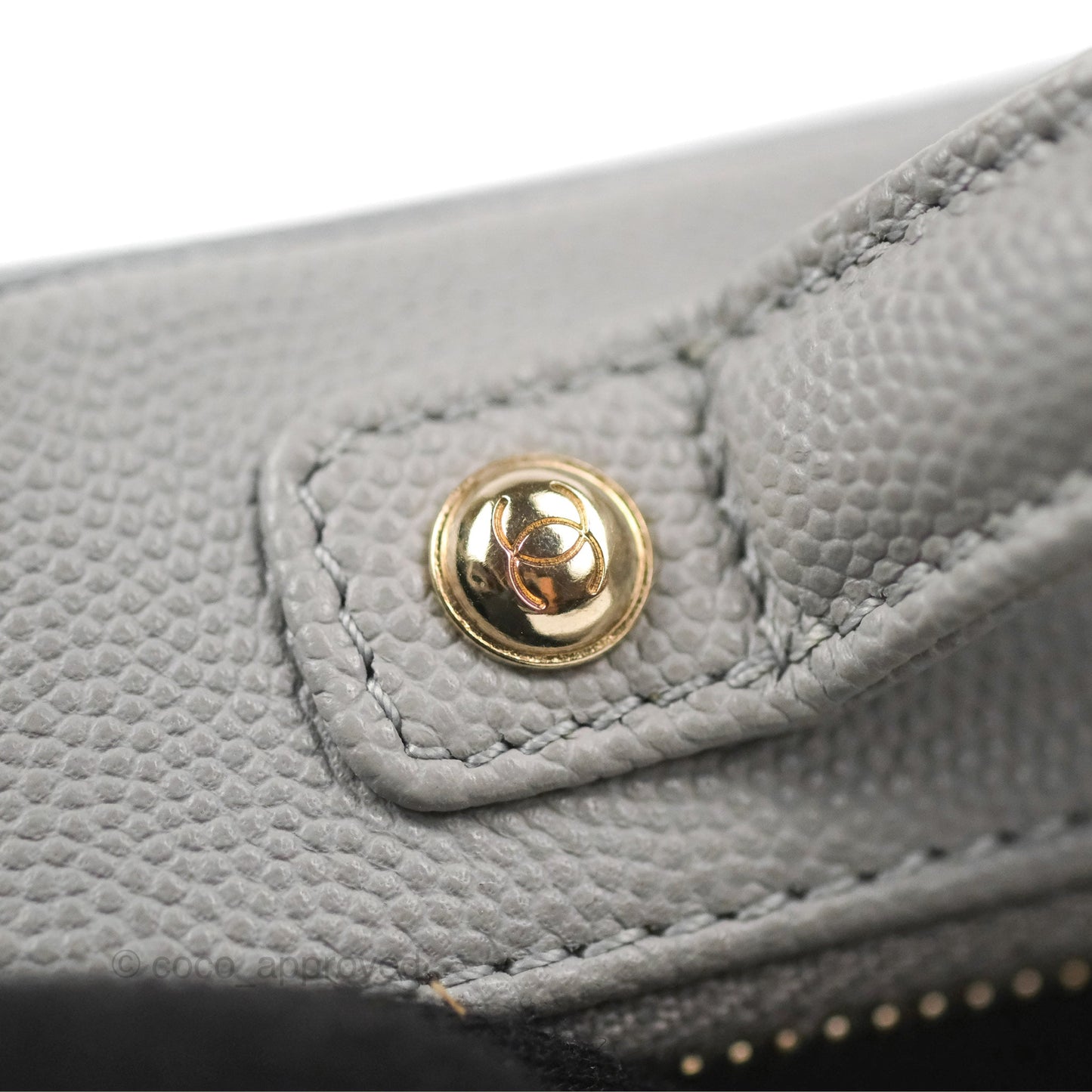 Chanel Quilted Small CC Filigree Vanity Case Grey Caviar Gold Hardware