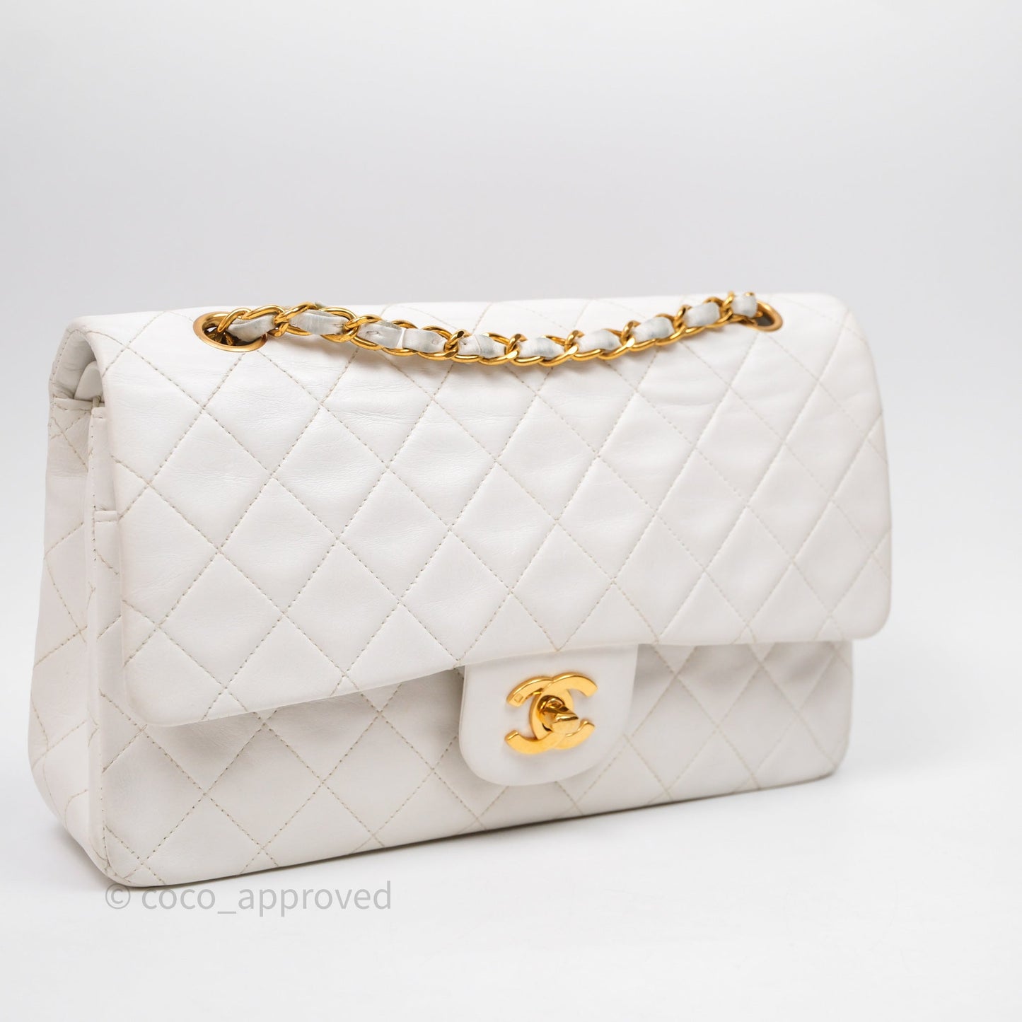 Chanel Classic Vintage Double Flap M/L White Lambskin 24K Gold Hardware